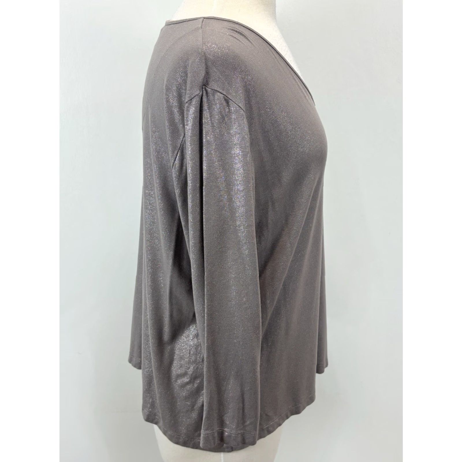 Vintage Chicos Women's Silver Shimmer T-Shirt XL Classic V-Neck Long Sleeve Gray Rayon Blend Vintage Metal Top Size XL / US 12-14 / IT 48-50 - 4 Thumbnail