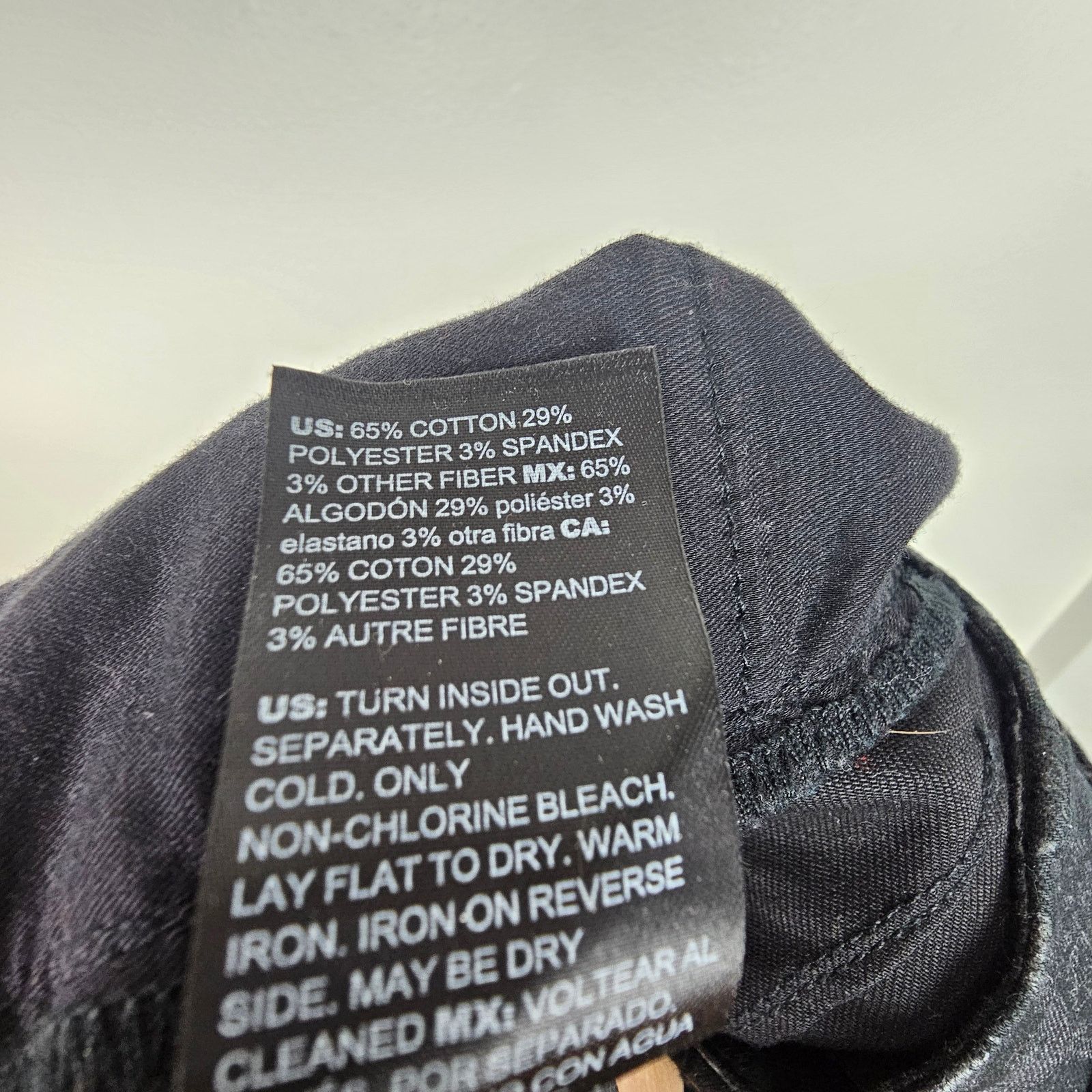 White House Black Market White House Black Market Pants 10 Black Snakeskin Extra High Size 32" / US 10 / IT 46 - 8 Thumbnail