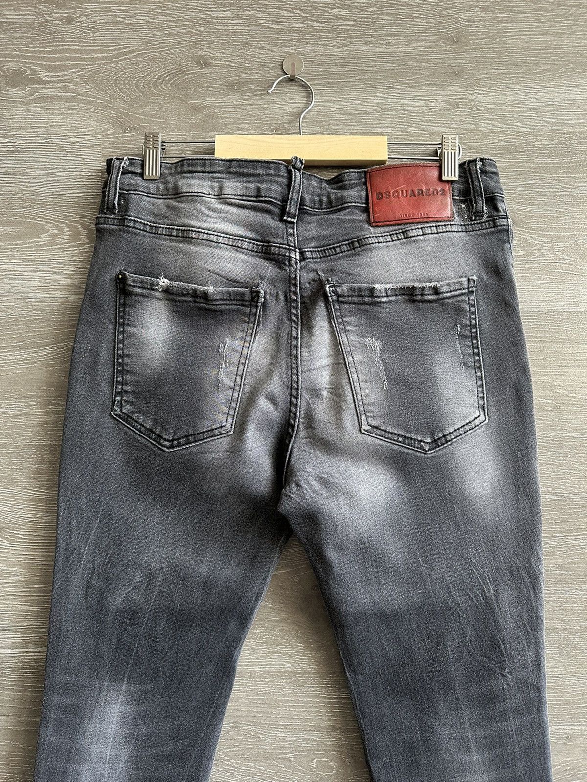 Dsquared2 DSQUARED2 Grey Distressed Denim Pants Men’s size 54 Size US 32 / EU 48 - 8 Thumbnail