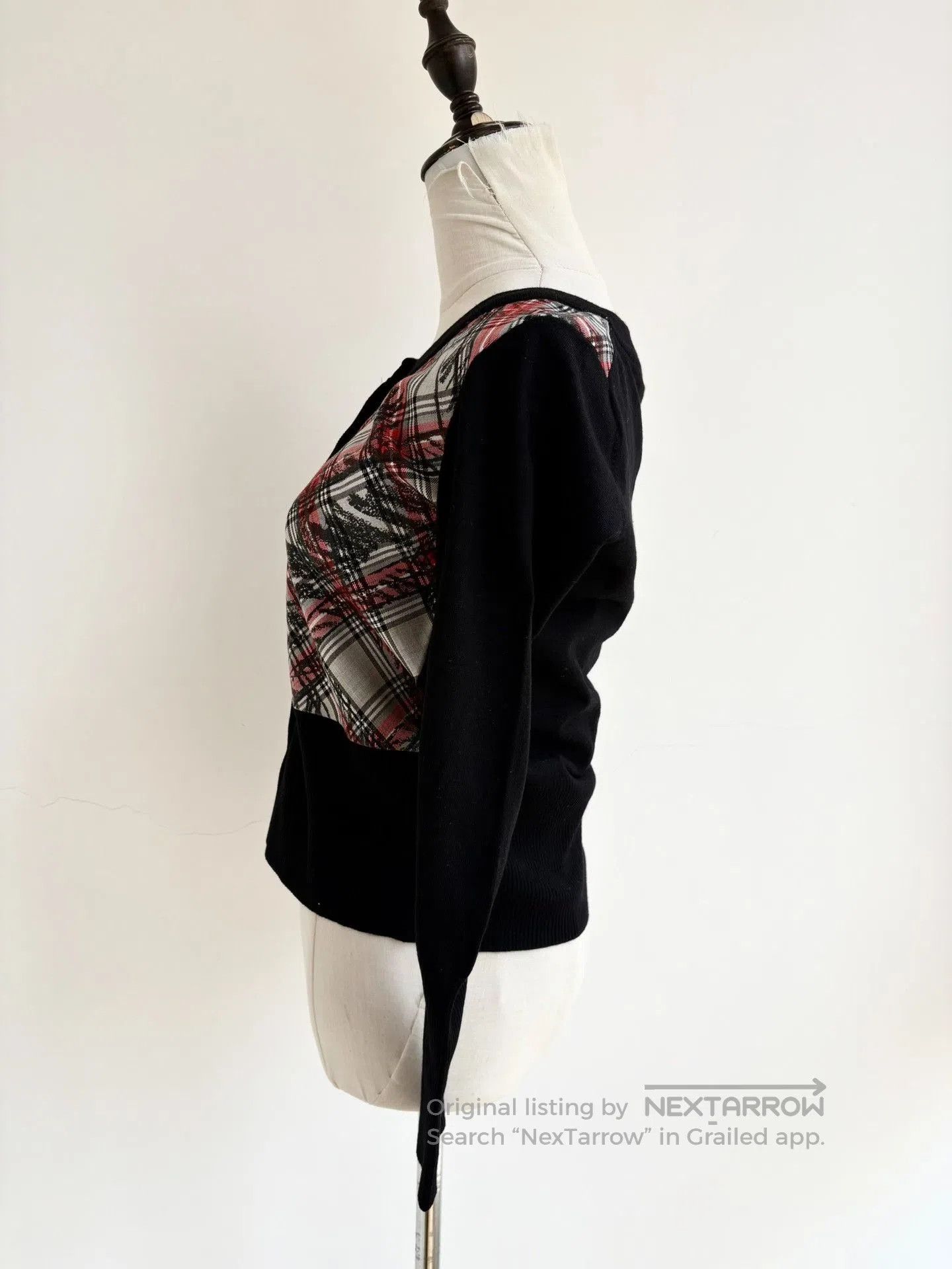Vivienne Westwood Vivienne Westwood Gray Red Plaid Graffiti Knit Cardigan. Size M / US 6-8 / IT 42-44 - 4 Thumbnail