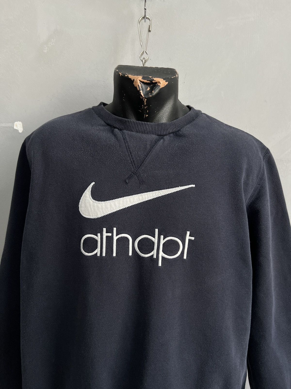 Nike Nike vintage athletic Dept. Big swoosh retro sweatshirt Size US L / EU 52-54 / 3 - 2 Thumbnail