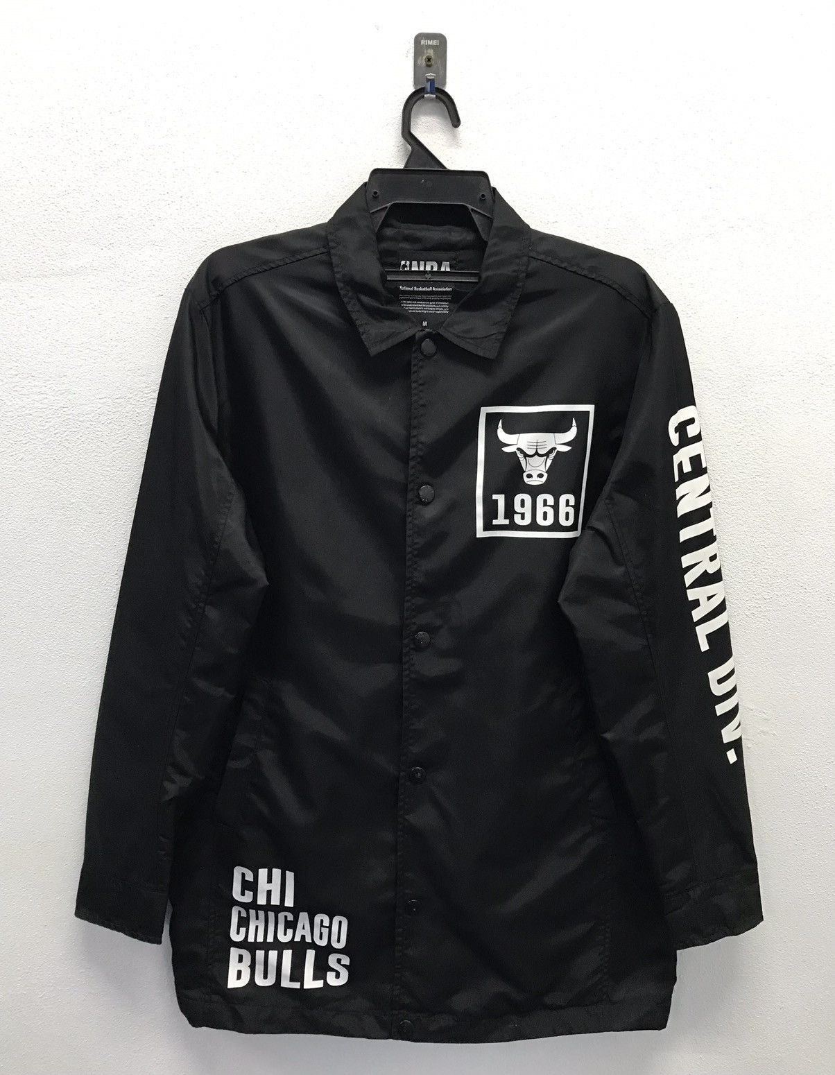 NBA × Vintage Vintage NBA Chi Chicago Bulls 1966 Central Div Jacket Size US M / EU 48-50 / 2 - 1 Thumbnail