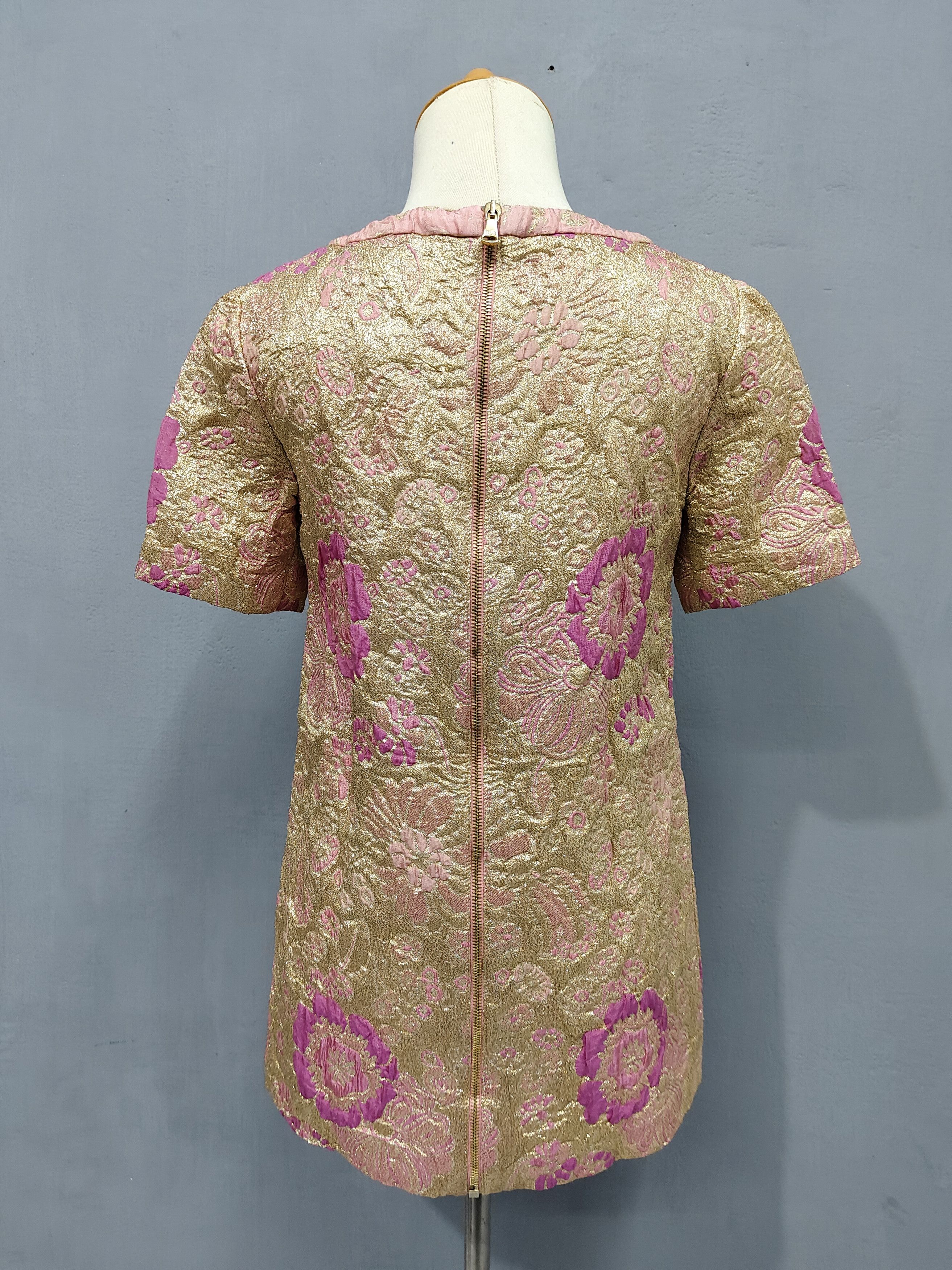 Dolce & Gabbana 00s D&G- Gold Metallic Floral Brocade Textured Jacquard Top Size S / US 4 / IT 40 - 4 Thumbnail