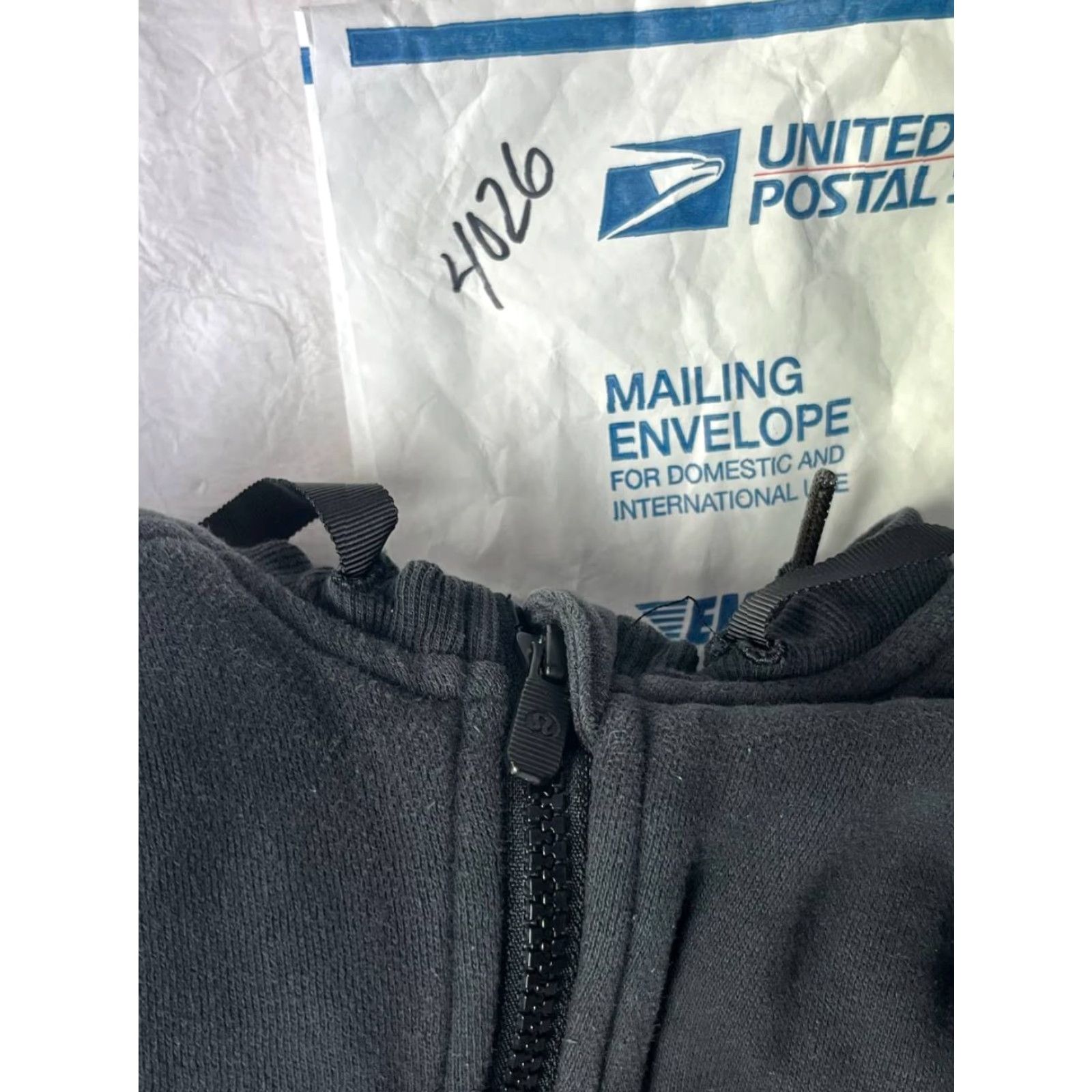 Lululemon Lululemon Womens Hoodie Black Full Zip Scuba Jacket Athletic Running Yoga Size 6 Regular Womens Cardigan/Coat (adjust as needed) Size M / US 6-8 / IT 42-44 - 8 Thumbnail