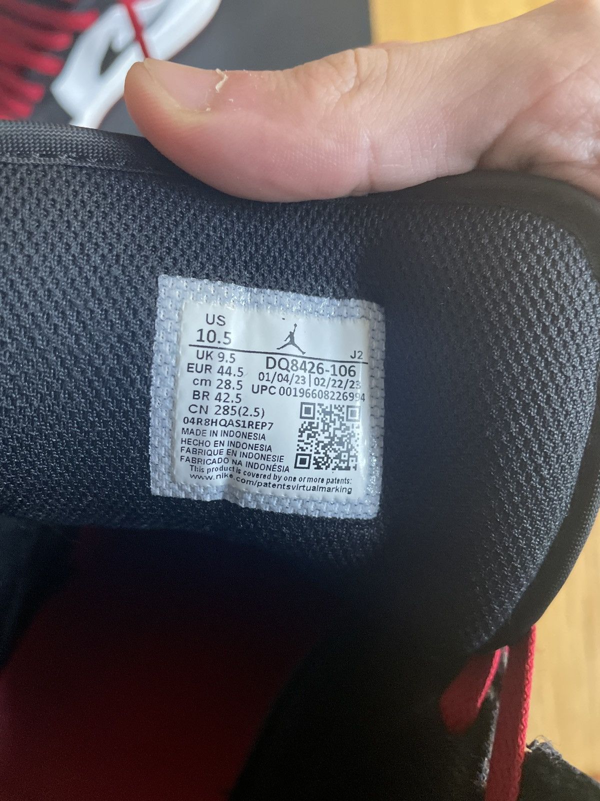 Jordan Brand Jordan 1 mid Size US 10.5 / EU 43-44 - 6 Thumbnail
