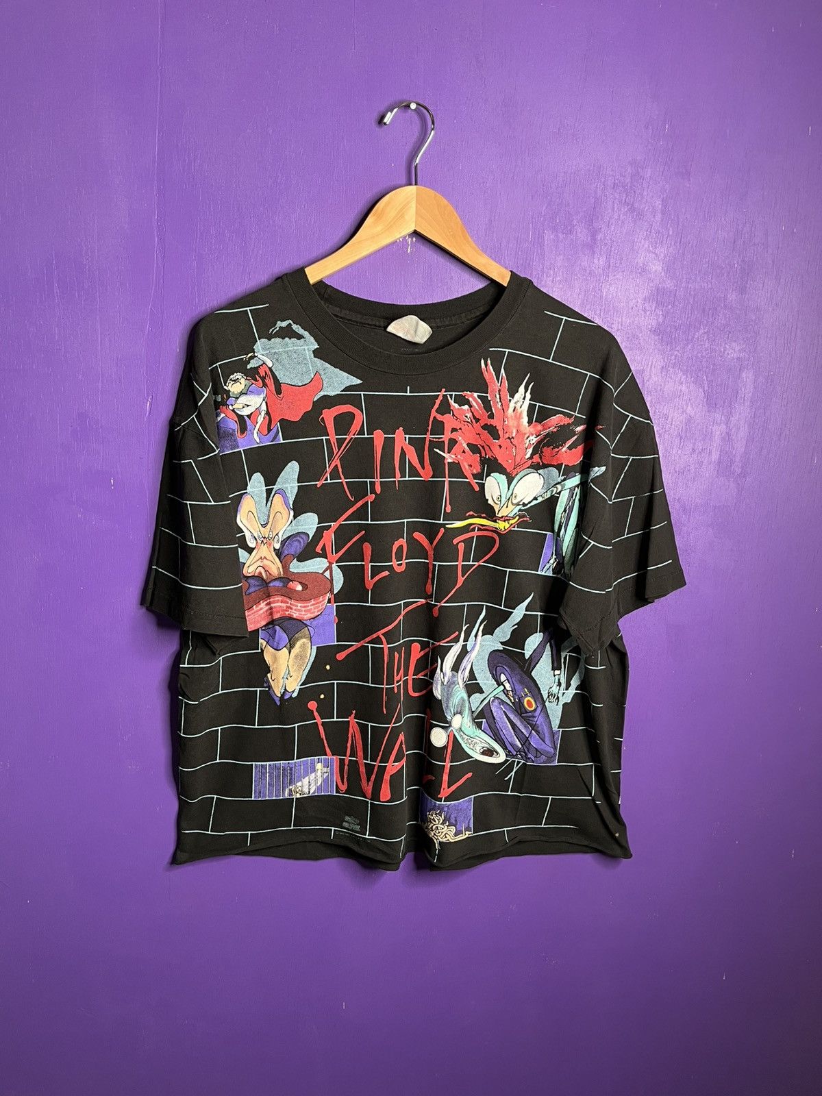 Band Tees Vintage 1992 Pink Floyd the wall AOP t-shirt Size US XL / EU 56 / 4 - 1 Thumbnail