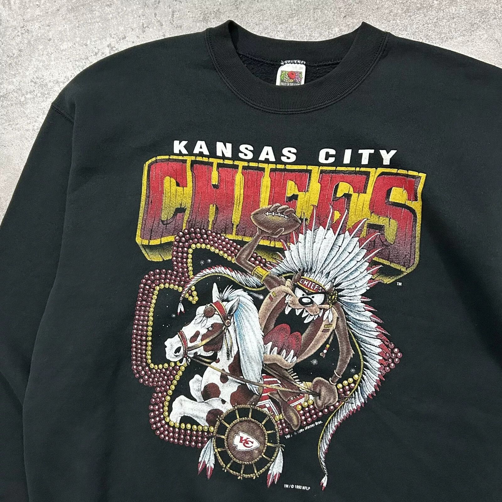 NFL × Vintage KANSAS CITY CHIEFS TAZ LOONEY TUNES 1993 SWEATSHIRT SIZE XL Size US XL / EU 56 / 4 - 2 Thumbnail