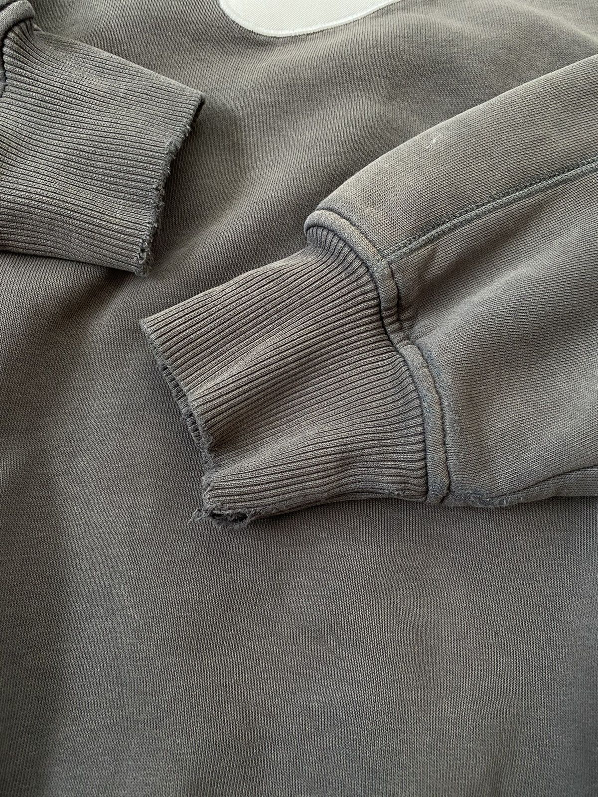 Nike Vintage Nike Big Swoosh Crewneck Faded Distressed Sweatshirt Size US S / EU 44-46 / 1 - 4 Thumbnail