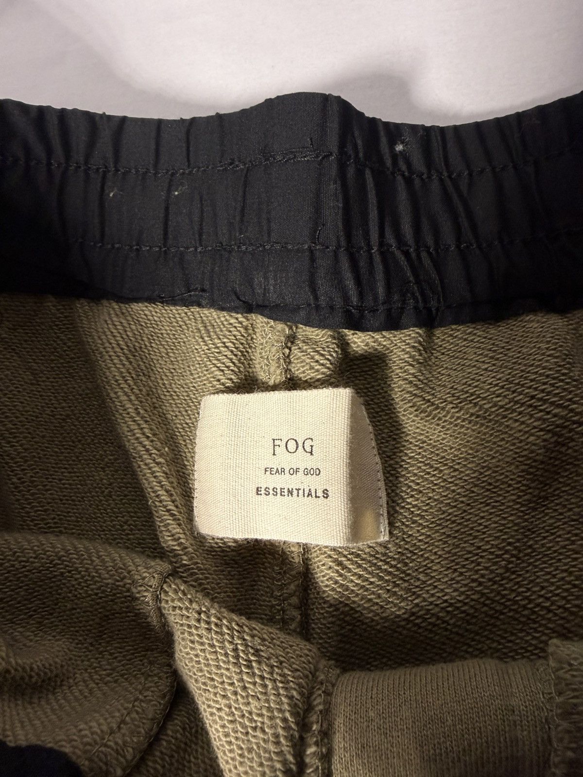 Fear of God Fear of God essentials first collection shorts silver sage S Size US 28 / EU 44 - 5 Thumbnail