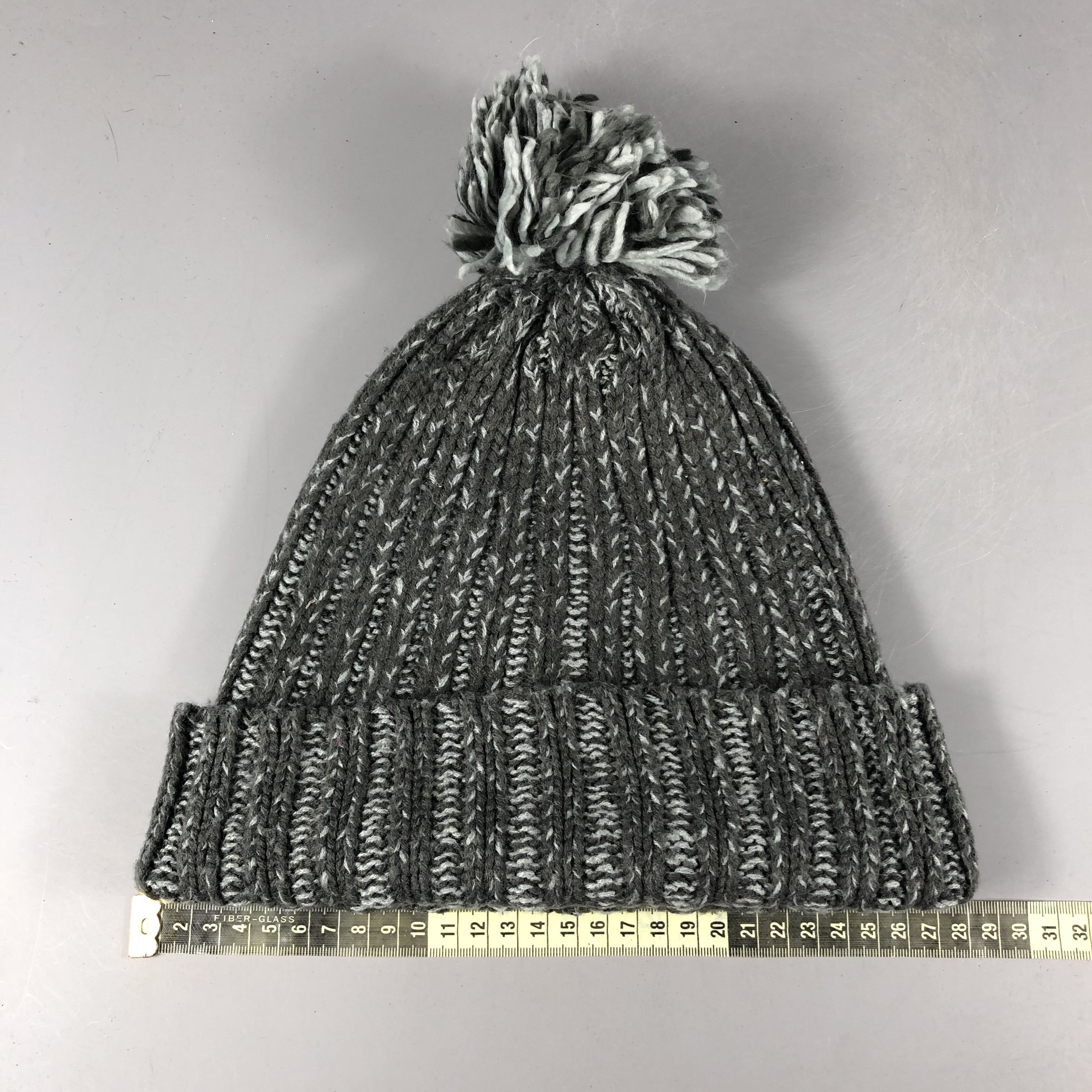 Vintage Decade Standard Beanie Snow Hat Snow Cap -D1123 Size ONE SIZE - 3 Thumbnail