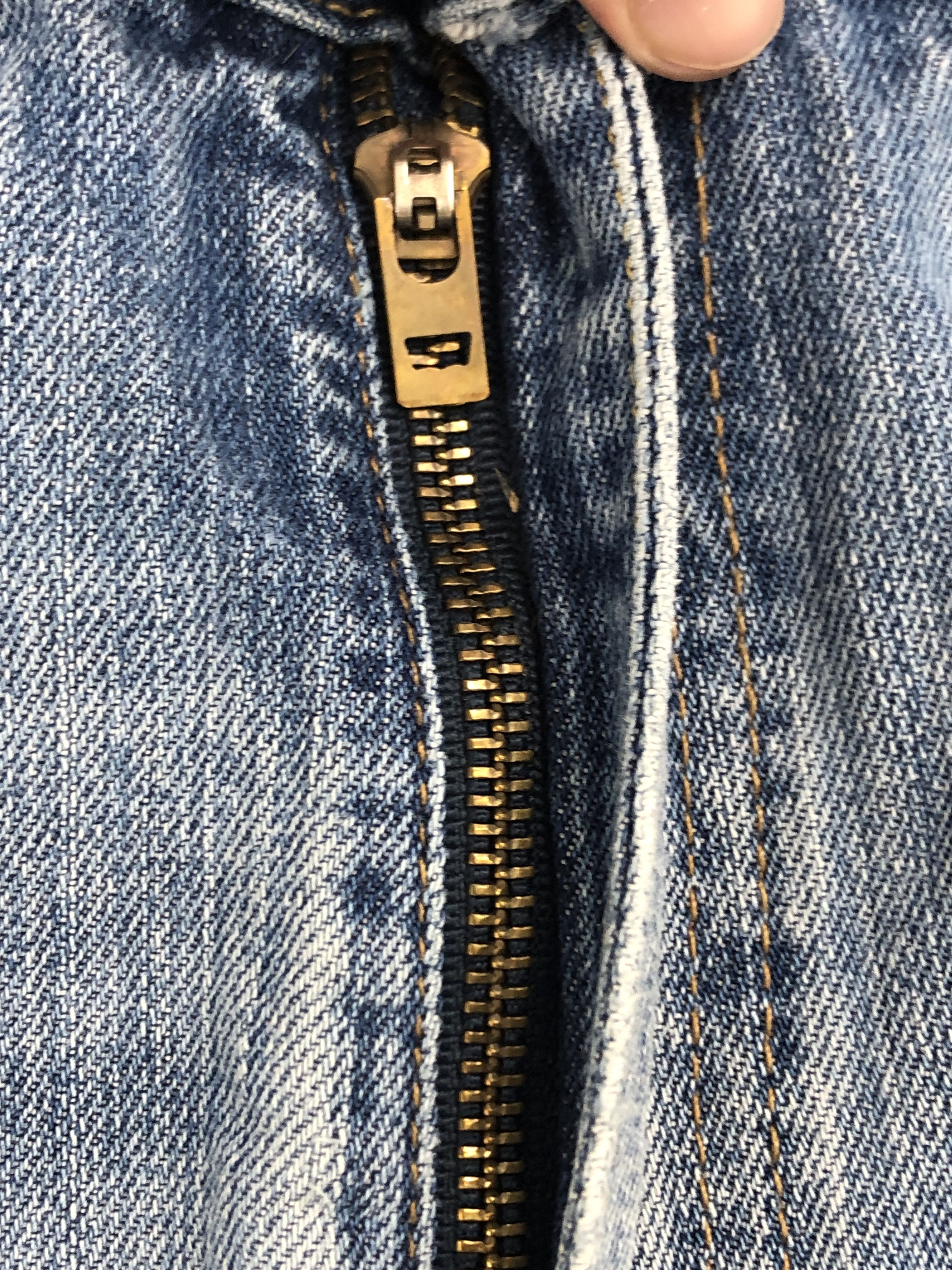 Levi's Vintage Distressed Levis 569 Faded Blue Jeans S0023 Size US 37 - 17 Thumbnail