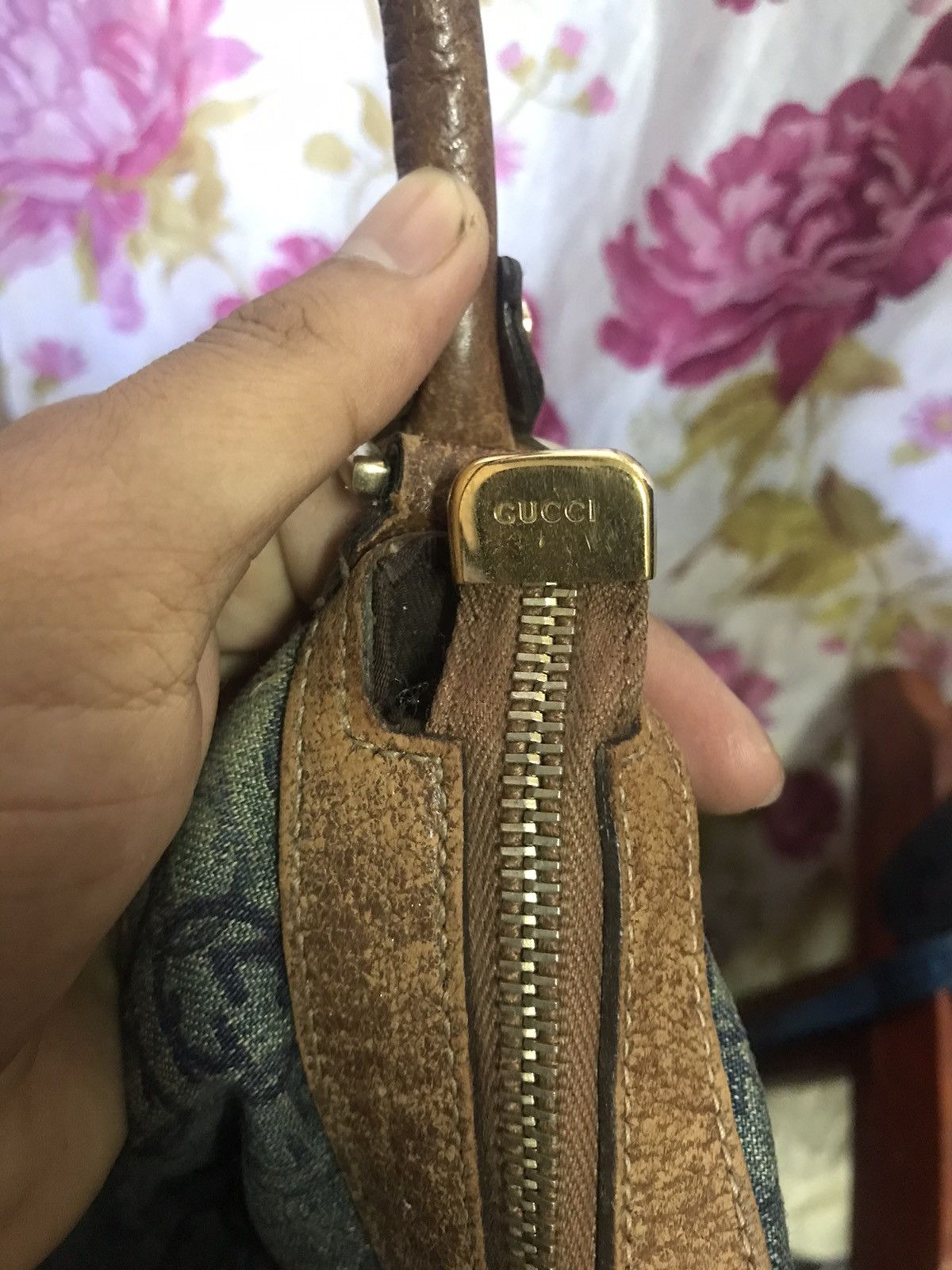 Gucci Authentic Gucci Gg Pocket Bag Size ONE SIZE - 7 Thumbnail