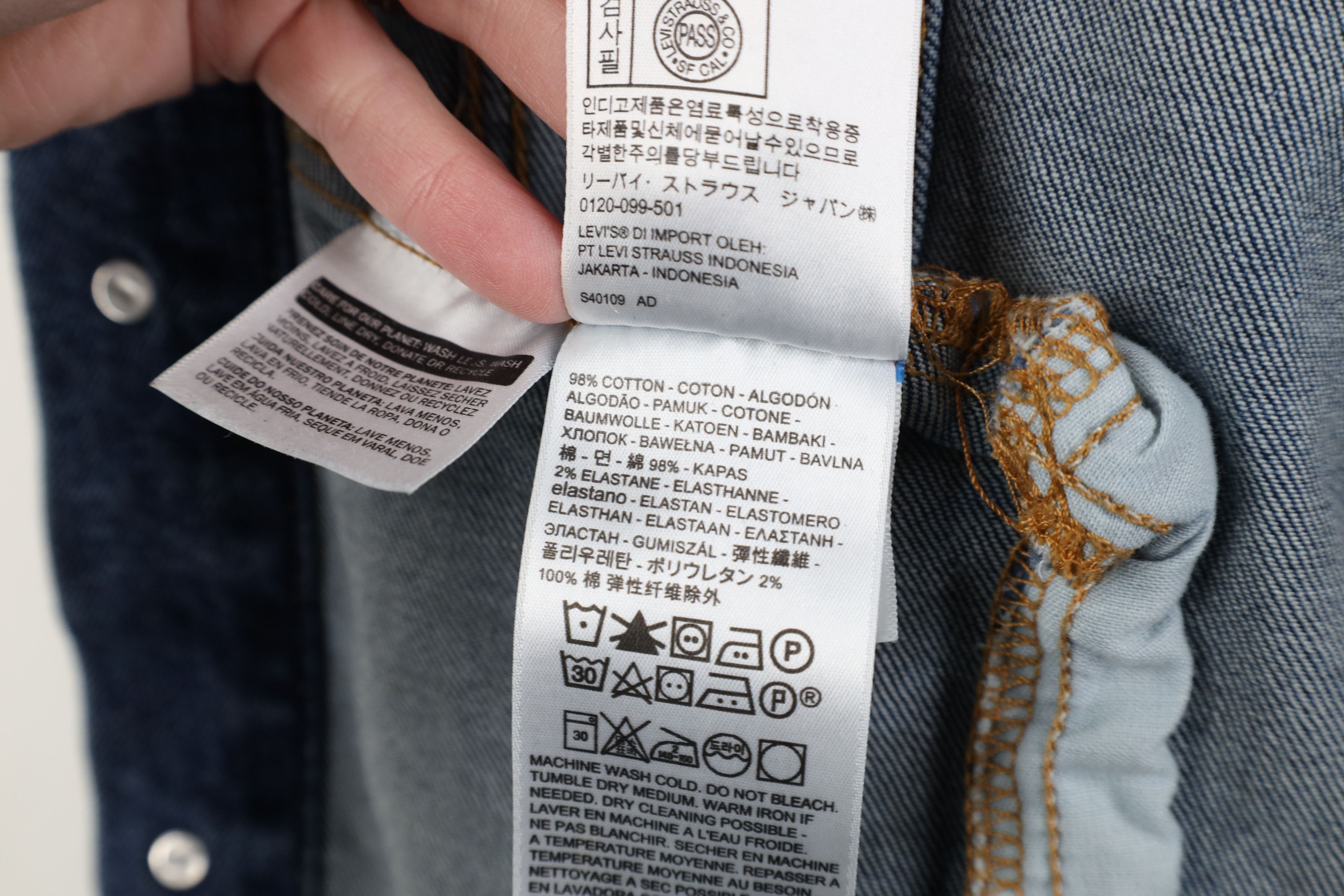 Levi's Vintage Y2K Levis Stretch Denim Jean Trucker Jacket Blue Size US S / EU 44-46 / 1 - 12 Thumbnail