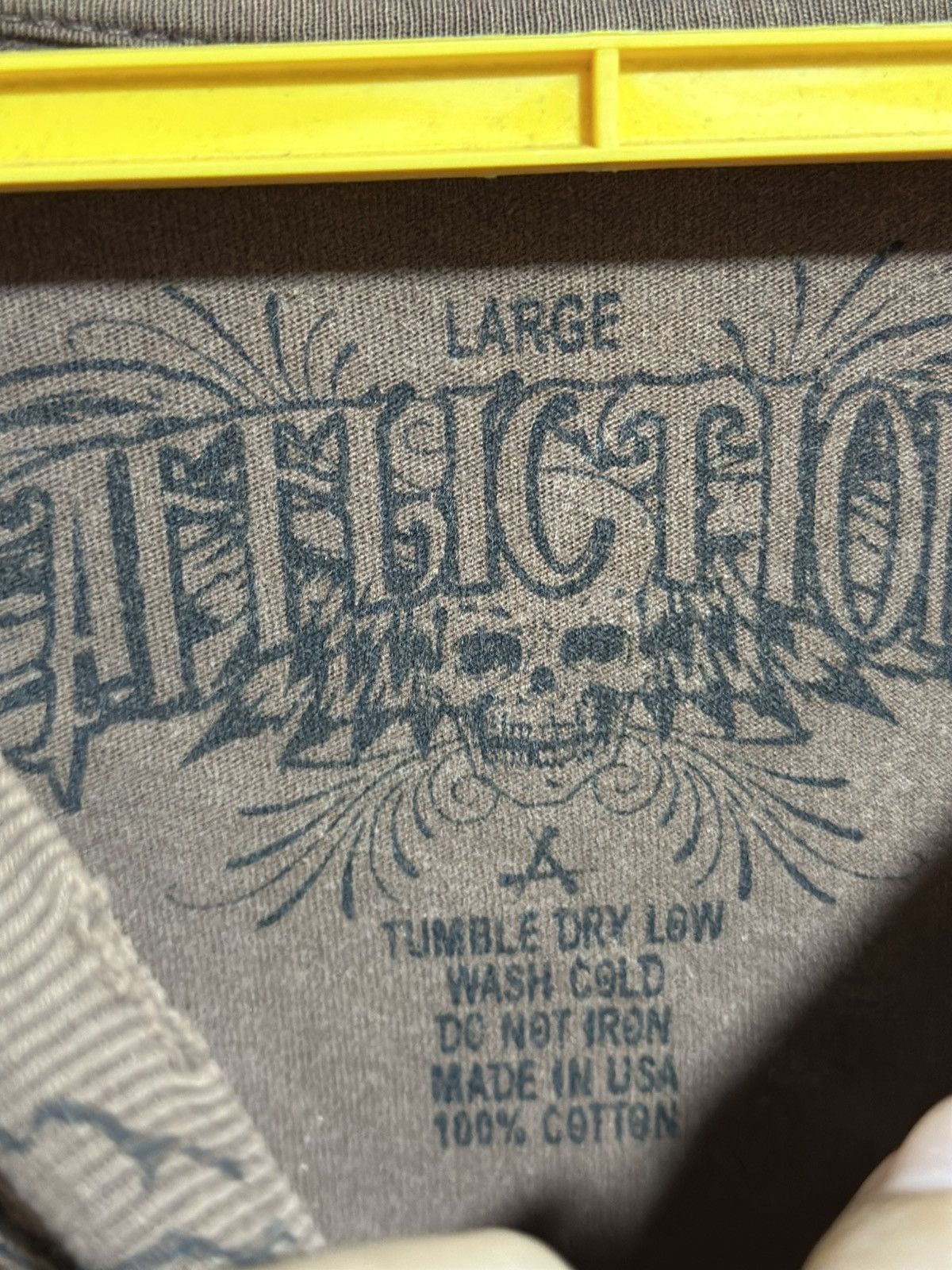 Affliction × Vintage Thrashed Vintage Affliction Tree Of Souls Distress Tee Size US L / EU 52-54 / 3 - 6 Thumbnail