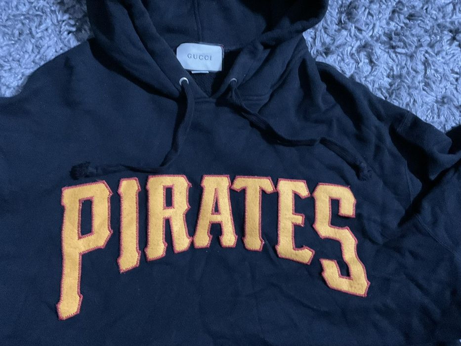 Pirates top hoodie gucci