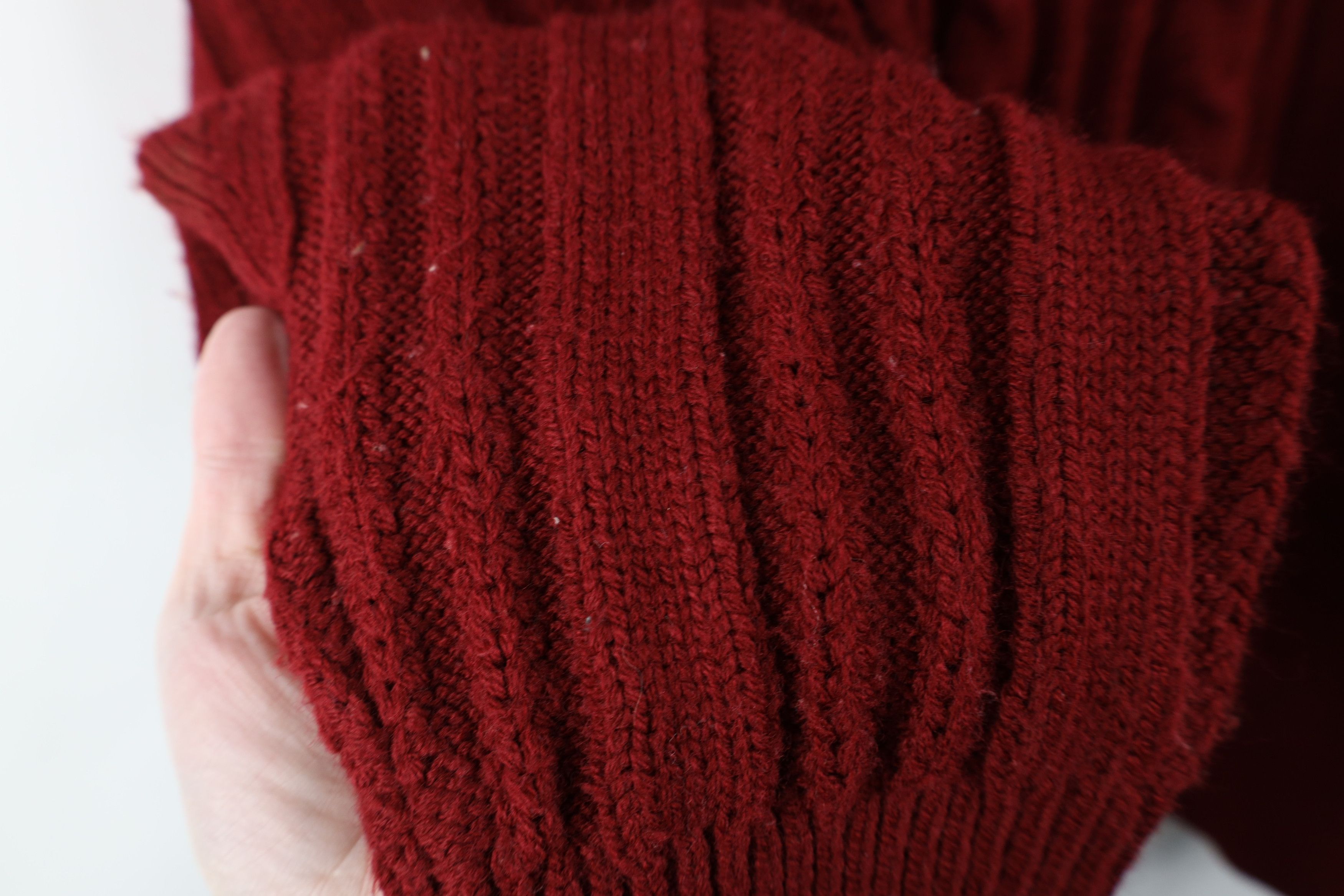 Vintage Vintage 90s Streetwear Cable Knit Crewneck Sweater Red Size US XL / EU 56 / 4 - 5 Thumbnail