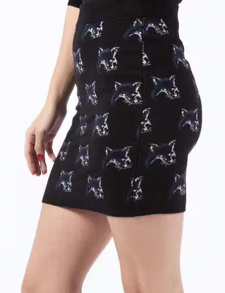 Maison Kitsune Maison Kitsune All Over Fox Skirt Size M Wool Silk Cashmere Size 28" / US 6 / IT 42 - 2 Thumbnail