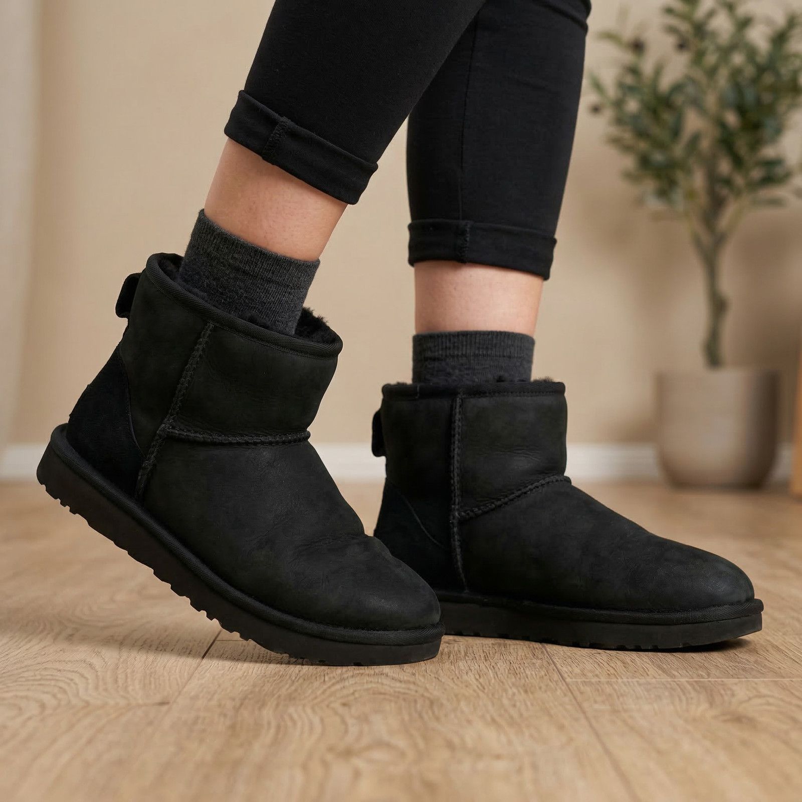 Ugg UGG Women’s Classic Mini II Boot Black Suede Cozy Size 9 Size US 9 / IT 39 - 1 Thumbnail