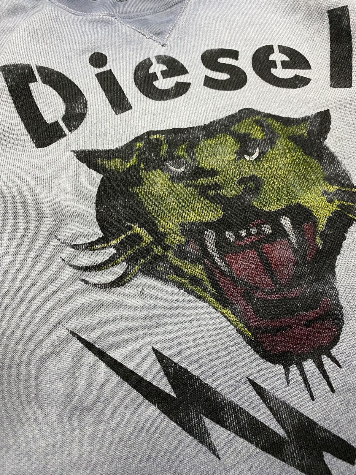 Diesel × Vintage Vintage Diesel Tiger Big Logo Japanese y2k sweatshirt Size US S / EU 44-46 / 1 - 7 Thumbnail