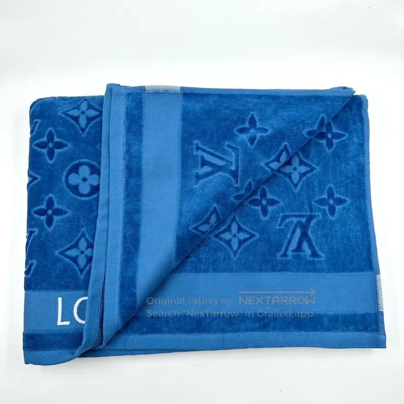 Louis Vuitton Louis Vuitton Blue beach towel full of logo scarf Size ONE SIZE - 3 Thumbnail