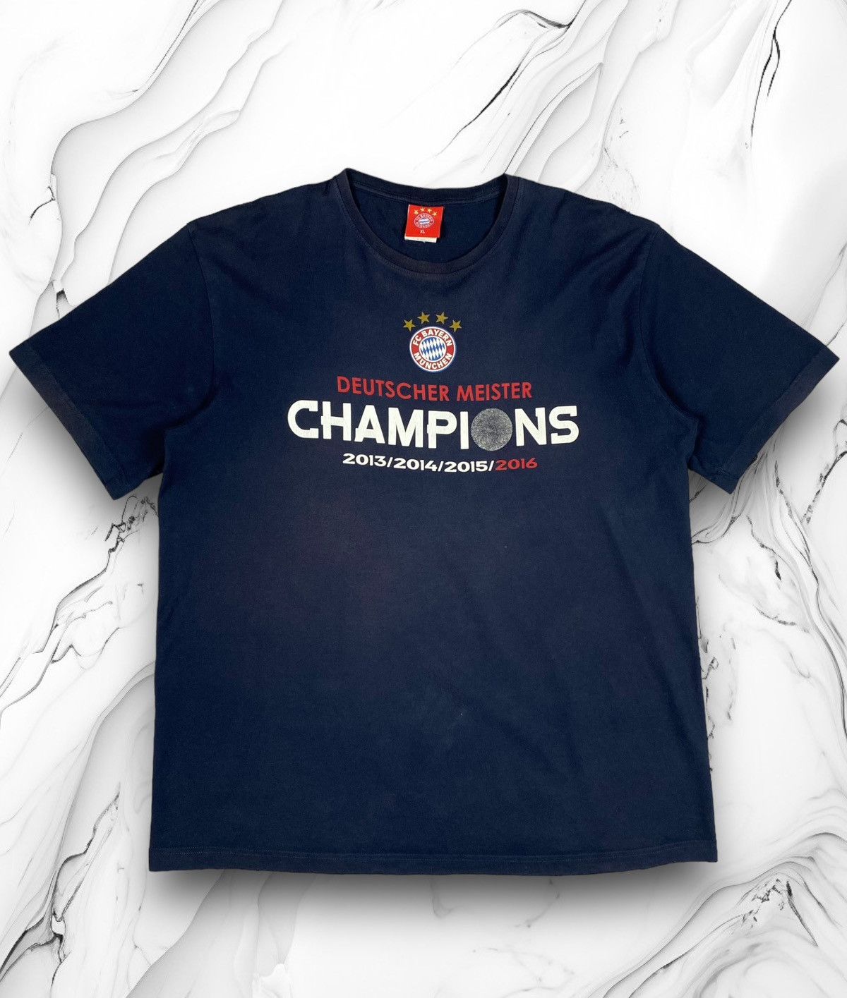 Vintage Vintage FC Bayern Munchen Deutcher Meister Champions League Size US XL / EU 56 / 4 - 1 Thumbnail