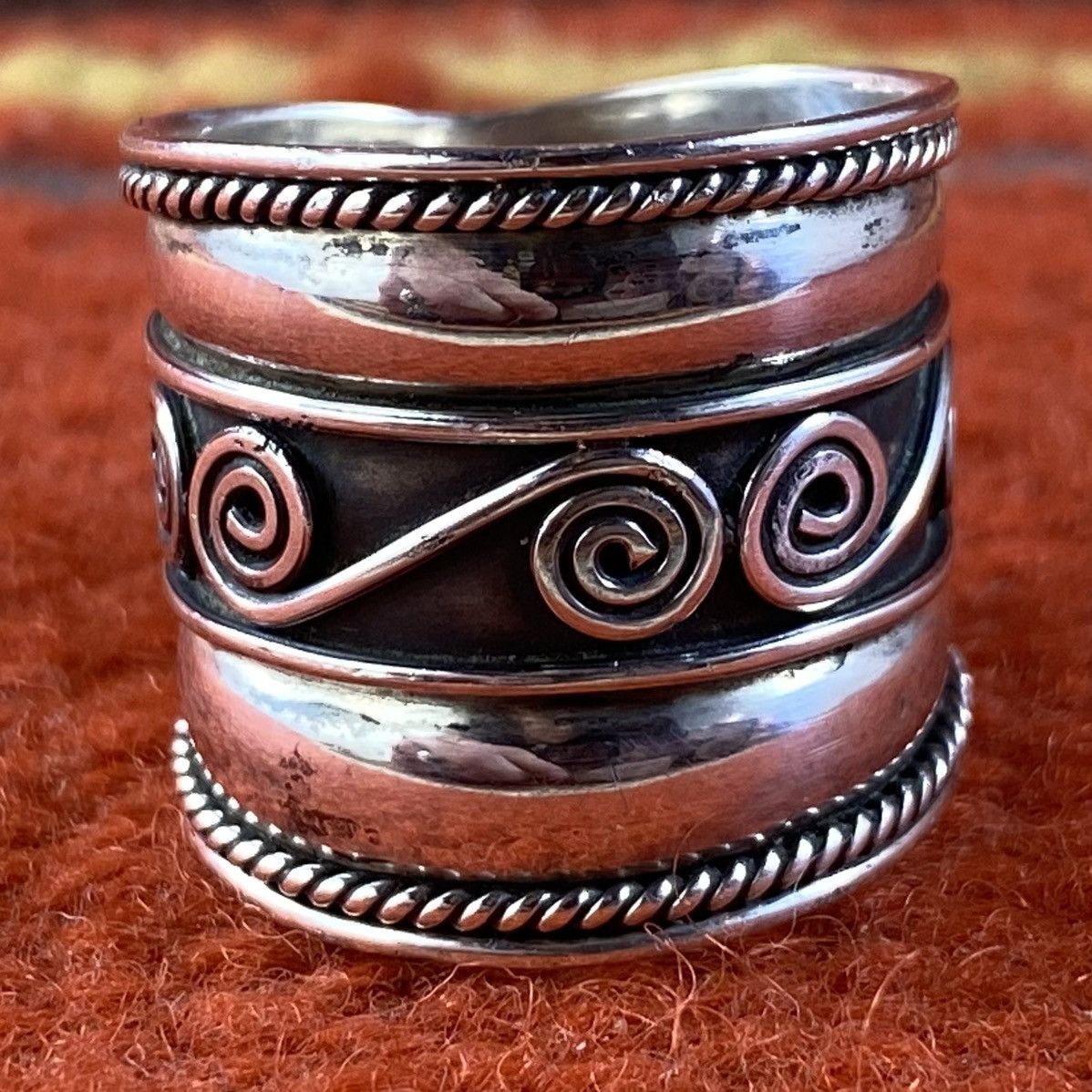 Japanese Brand × Kapital × Vintage Vtg Sterling Silver Wide Cigar Band Scrolled Trim Ring Size ONE SIZE - 3 Thumbnail
