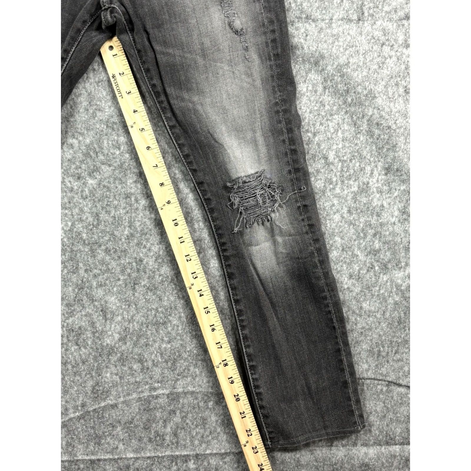 7 For All Mankind 7 For All Mankind Paxtyn Jeans Slim Black Distressed Denim 7 For All Mankind Mens Jeans 28 Regular 33 In Inseam 5-Pocket Straight Modern Fit Mens Size US 28 / EU 44 - 5 Thumbnail
