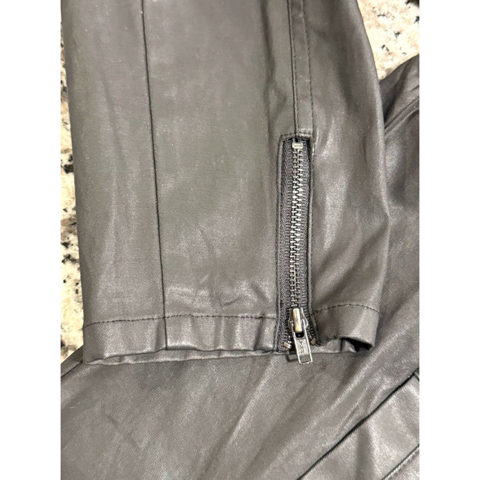 Eileen Fisher EILEEN FISHER Jacket Women Sz M Black Waxed Two Tone Biker Moto Size M / US 6-8 / IT 42-44 - 6 Thumbnail