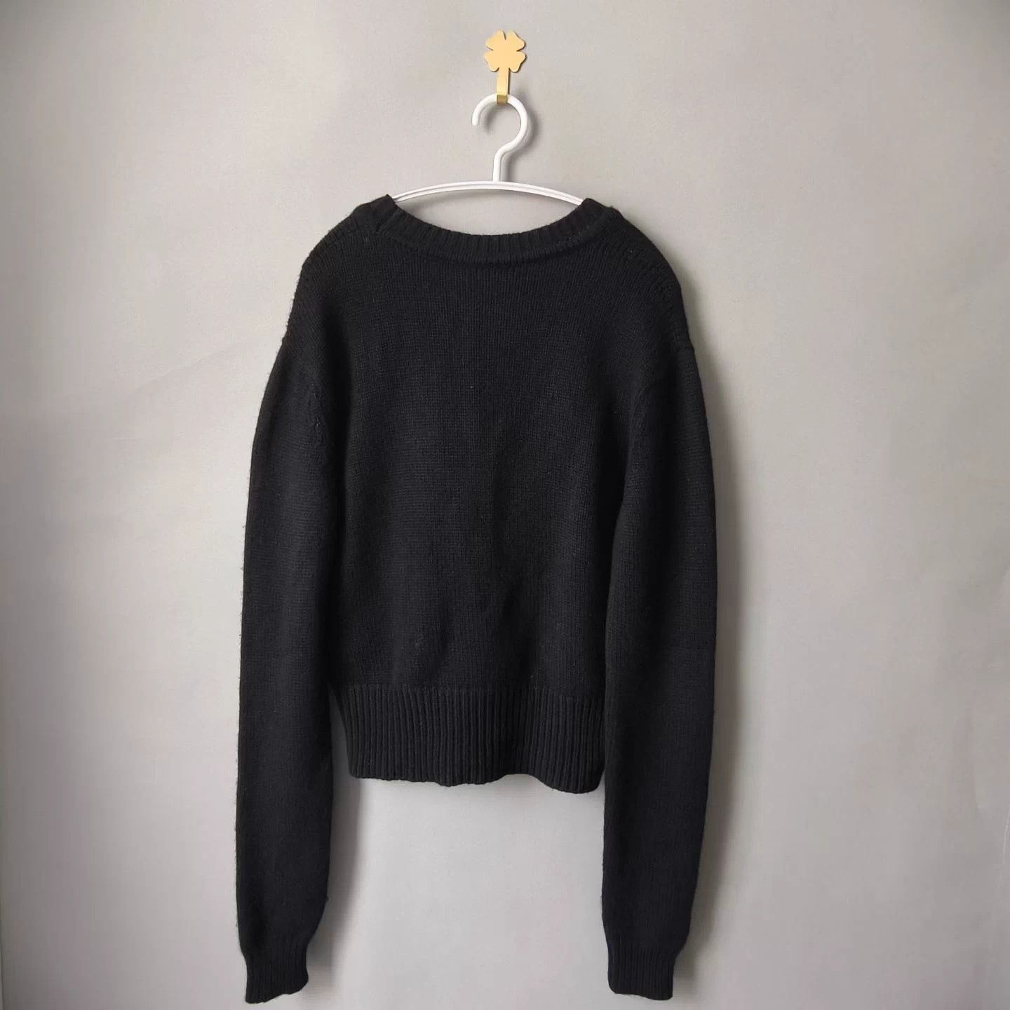 Saint Laurent Paris Saint Laurent Paris Black Sequin Logo Cardigan XS 99 Size XS / US 0-2 / IT 36-38 - 2 Thumbnail