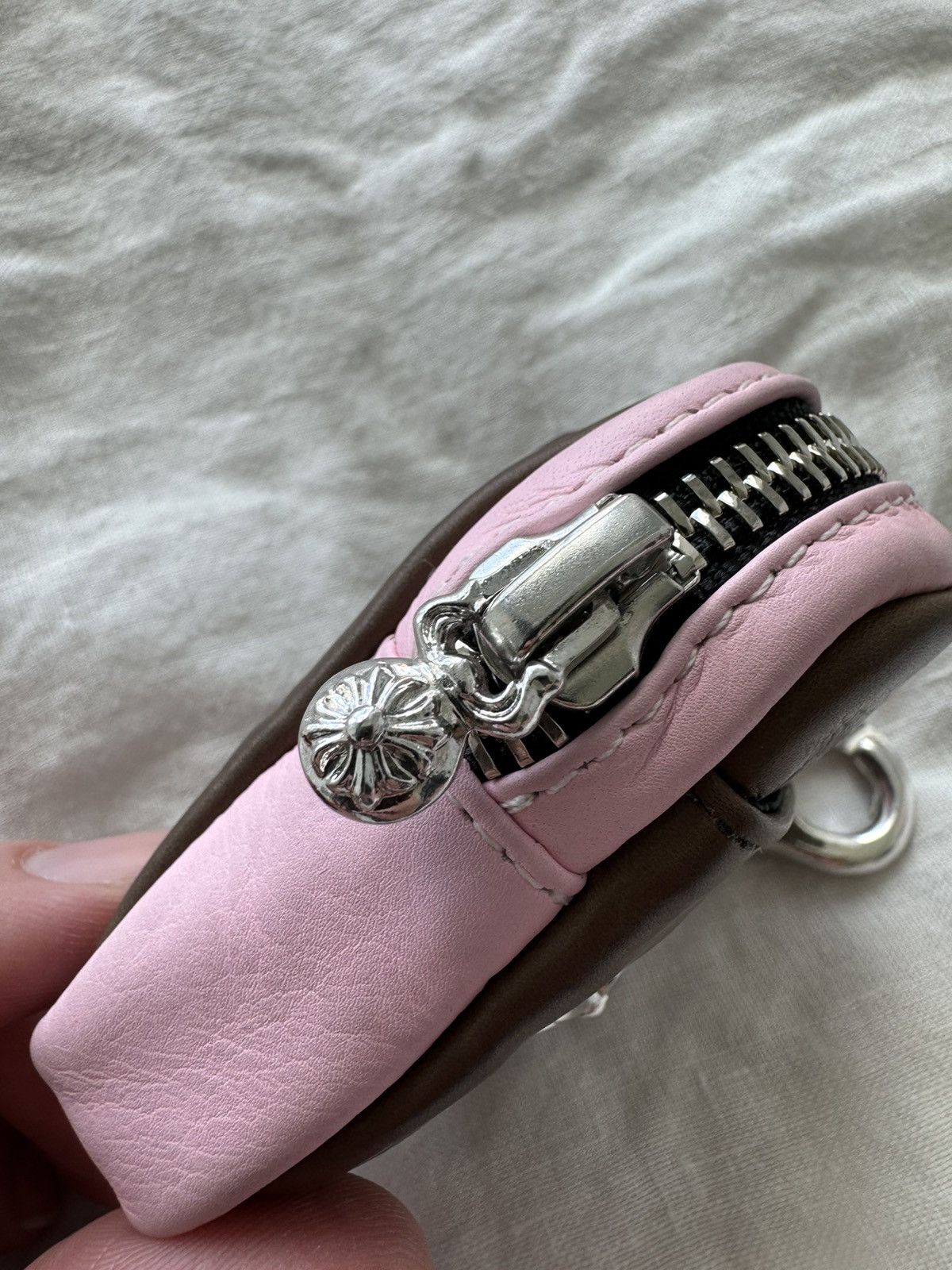 Chrome Hearts CHROME HEARTS WALLET MICRO TAKA AIRPOD CASE Size ONE SIZE - 6 Thumbnail