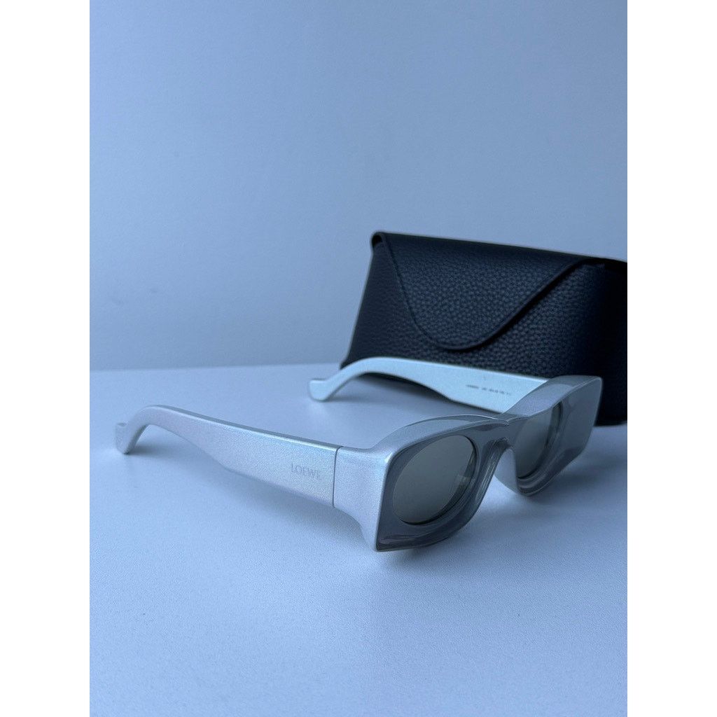 Loewe NEW Loewe LW40033I Paula's Ibiza Sunglasses in Iridescent Size ONE SIZE - 5 Thumbnail