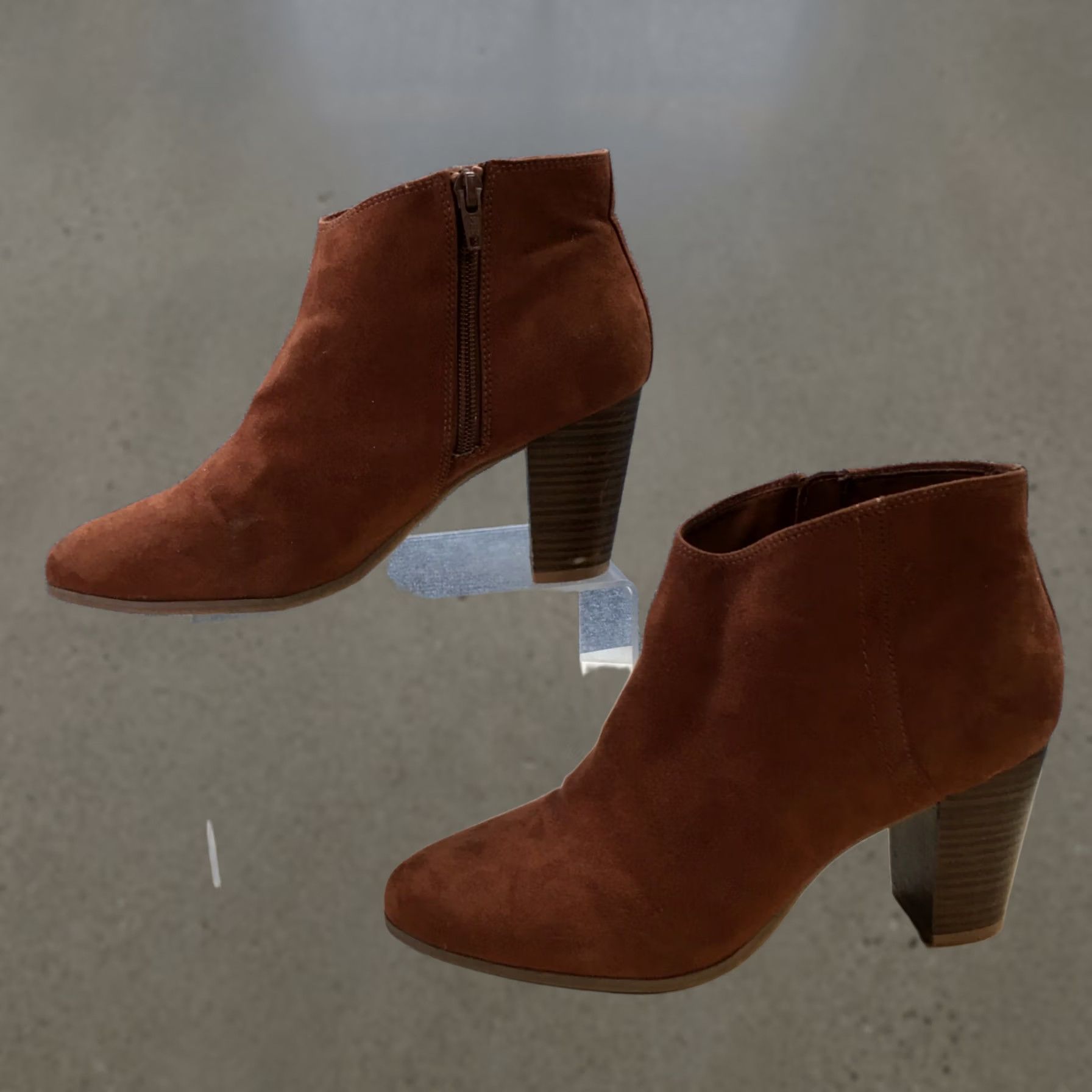 Old Navy Old Navy Boots Womens 8 Ankle Booties Brown Suede Zipper Casual Cap Mid Heel Bootie Womens Size US 8 / IT 38 - 1 Thumbnail
