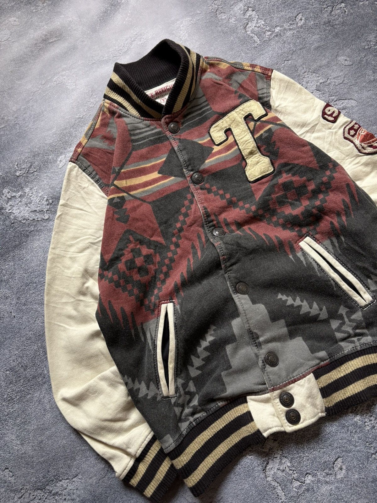 True Religion Vintage True Religion Y2K Aztec Pattern Navajo Jacket Rare Size US M / EU 48-50 / 2 - 3 Thumbnail