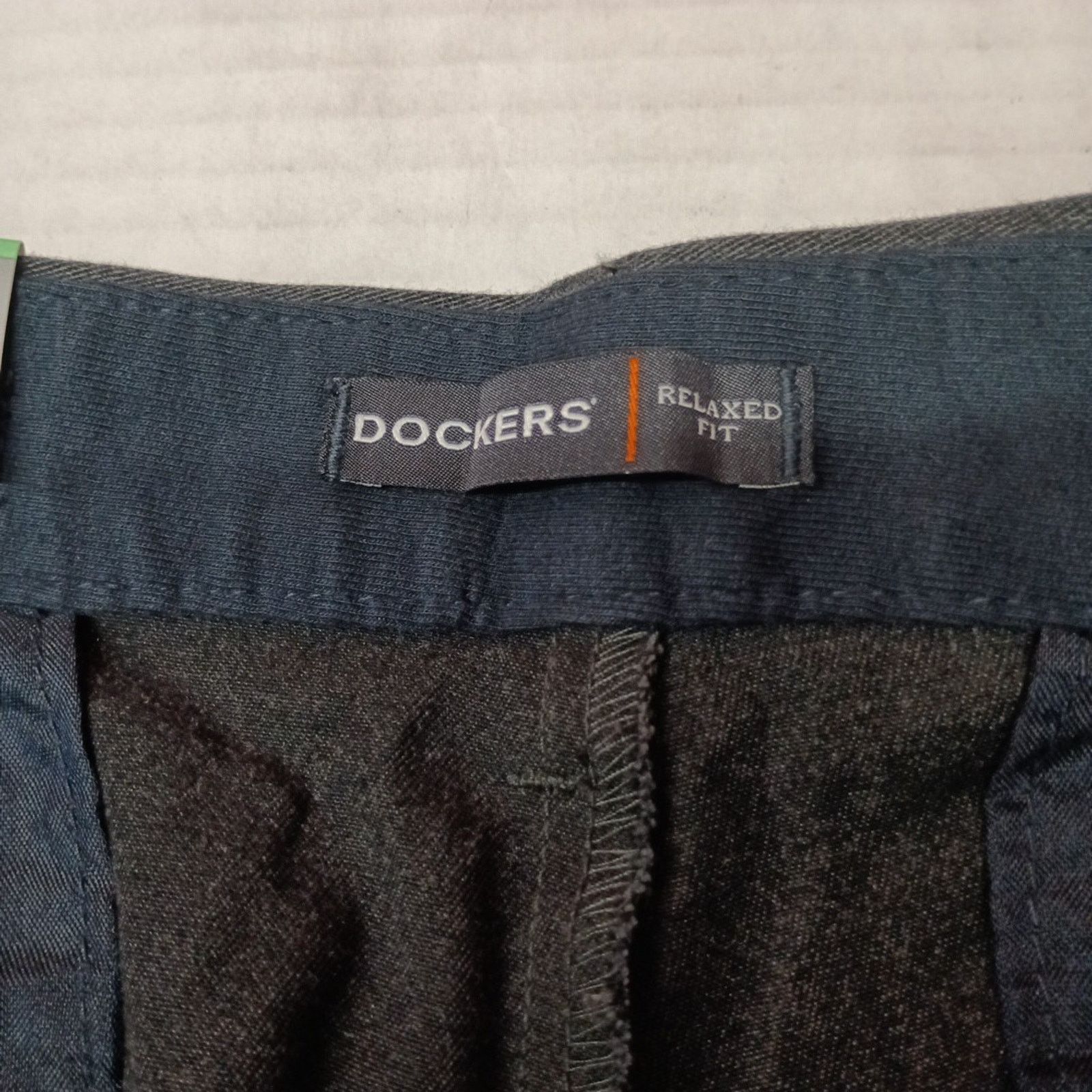 Dockers Dockers Comfort Khaki Pants Men's 34x34 Relaxed Pleated Gray Size US 34 / EU 50 - 5 Thumbnail