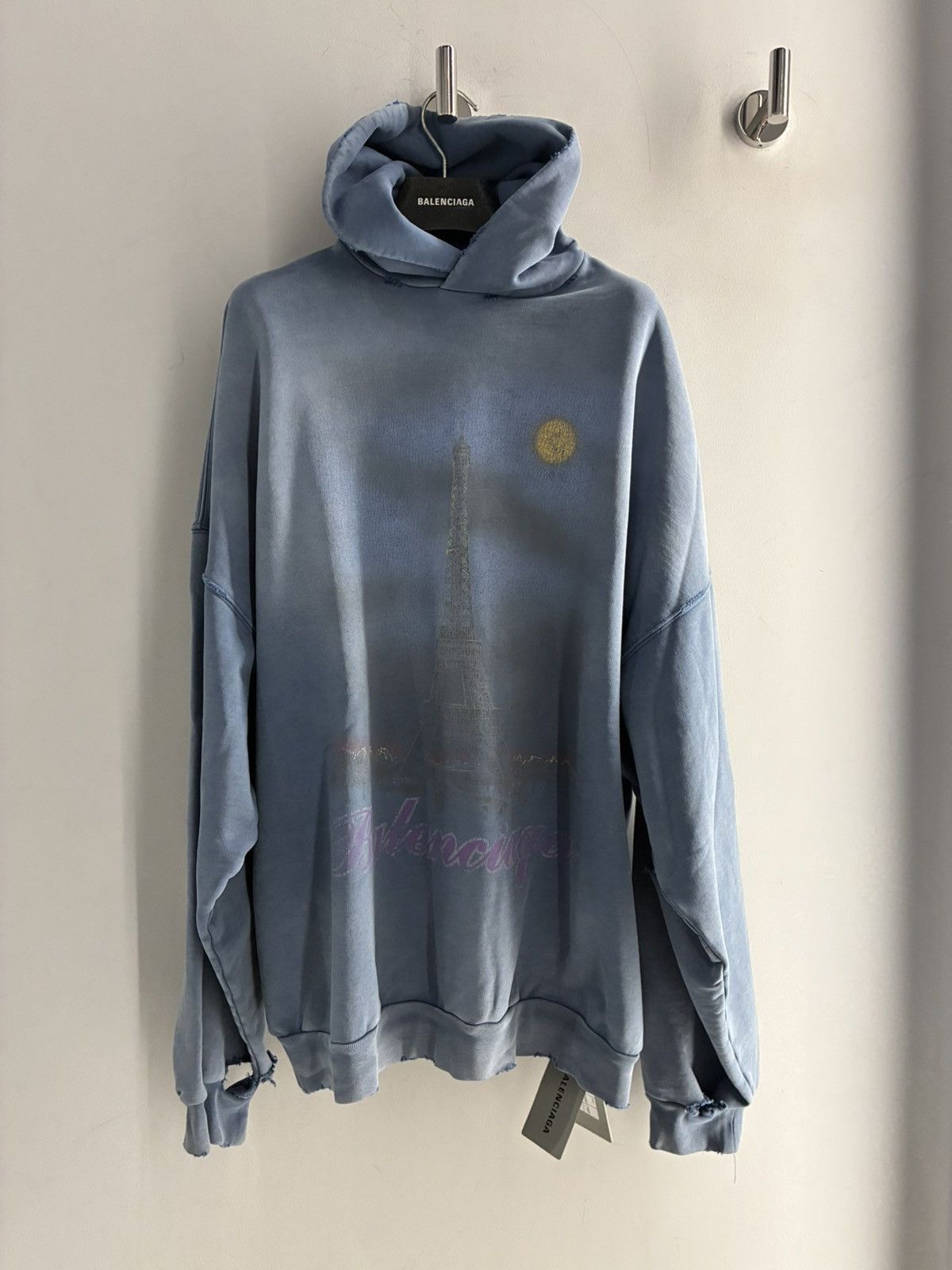 Balenciaga BALENCIAGA Washed Paris Oversized Hoodie Size US S / EU 44-46 / 1 - 1 Thumbnail