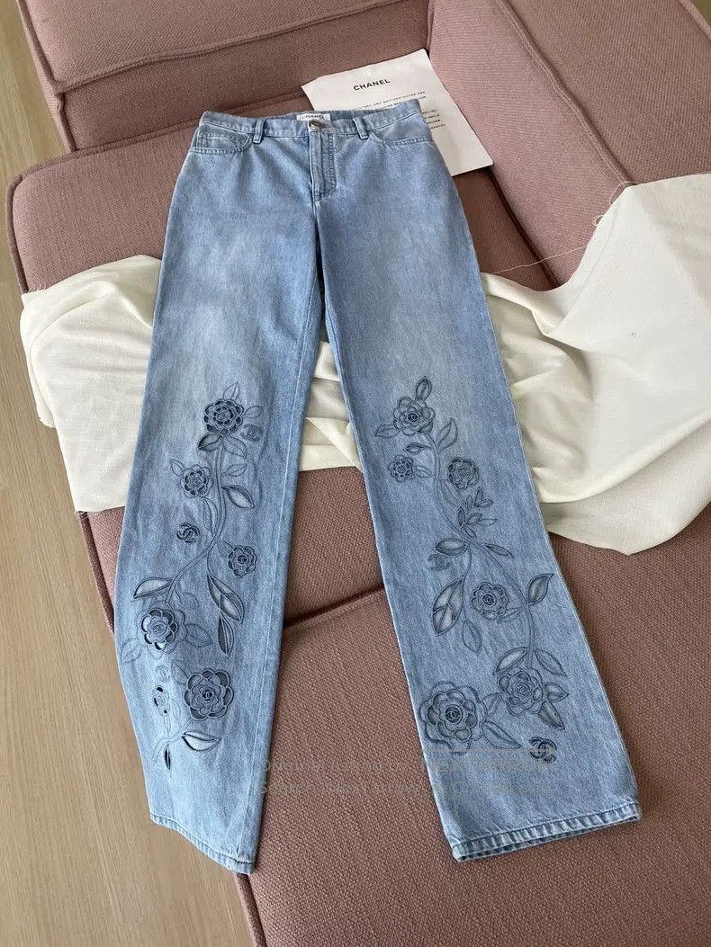 Chanel Chanel Blue camellia hollow jeans Size 24" / US 00 / IT 34 - 1 Thumbnail