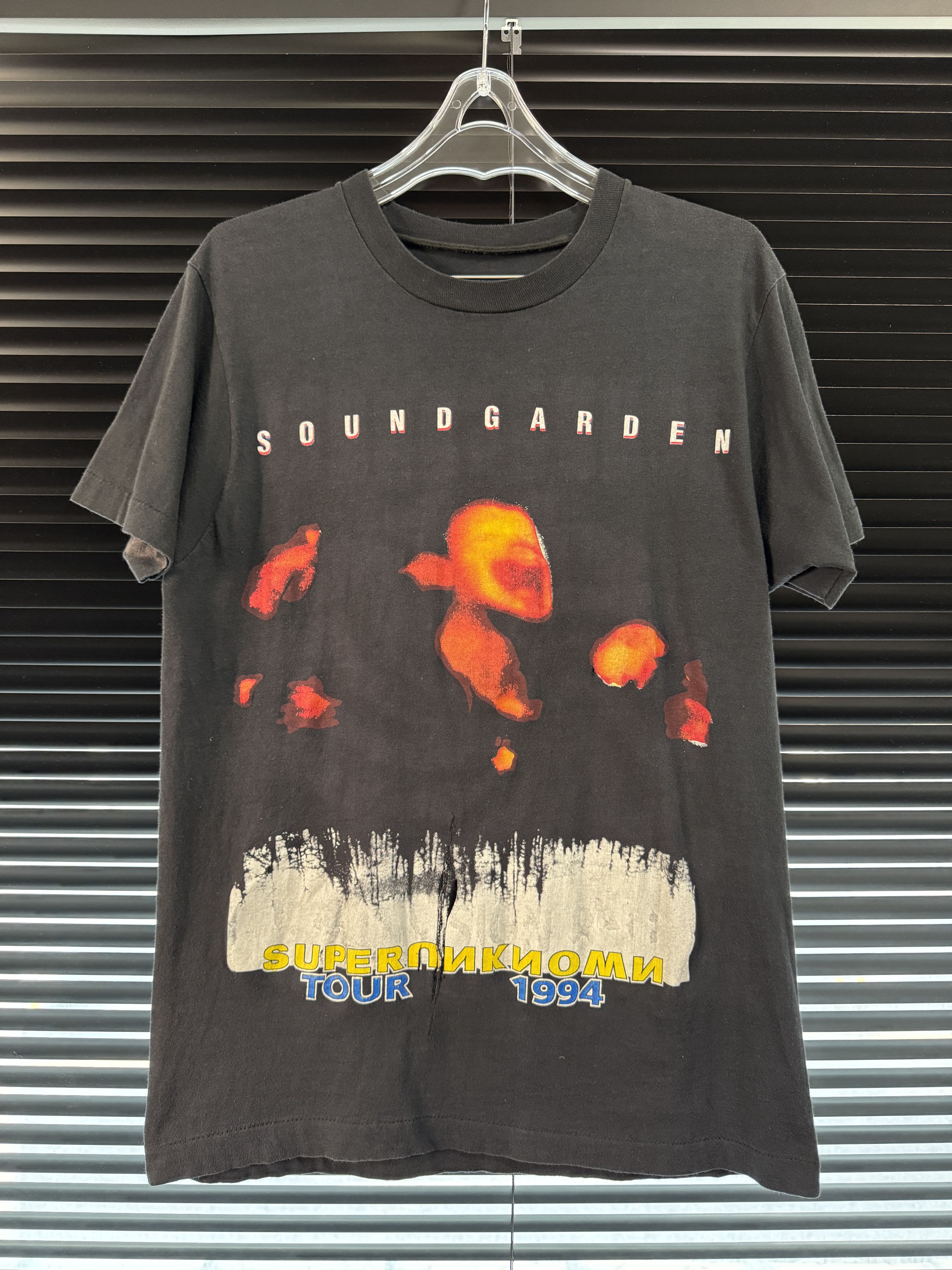 Band Tees Vintage 90s Soundgarden "Superunknown" Parking Lot Tee Size US L / EU 52-54 / 3 - 1 Thumbnail