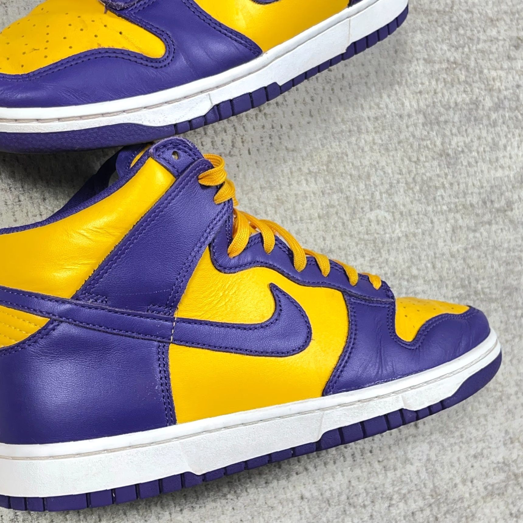 Nike Nike Dunk Hi Men’s Size 10 Retro Lakers Court Purple Gold DD1399-500 Basketball High Top Sneaker Size US 9 / EU 42 - 5 Thumbnail