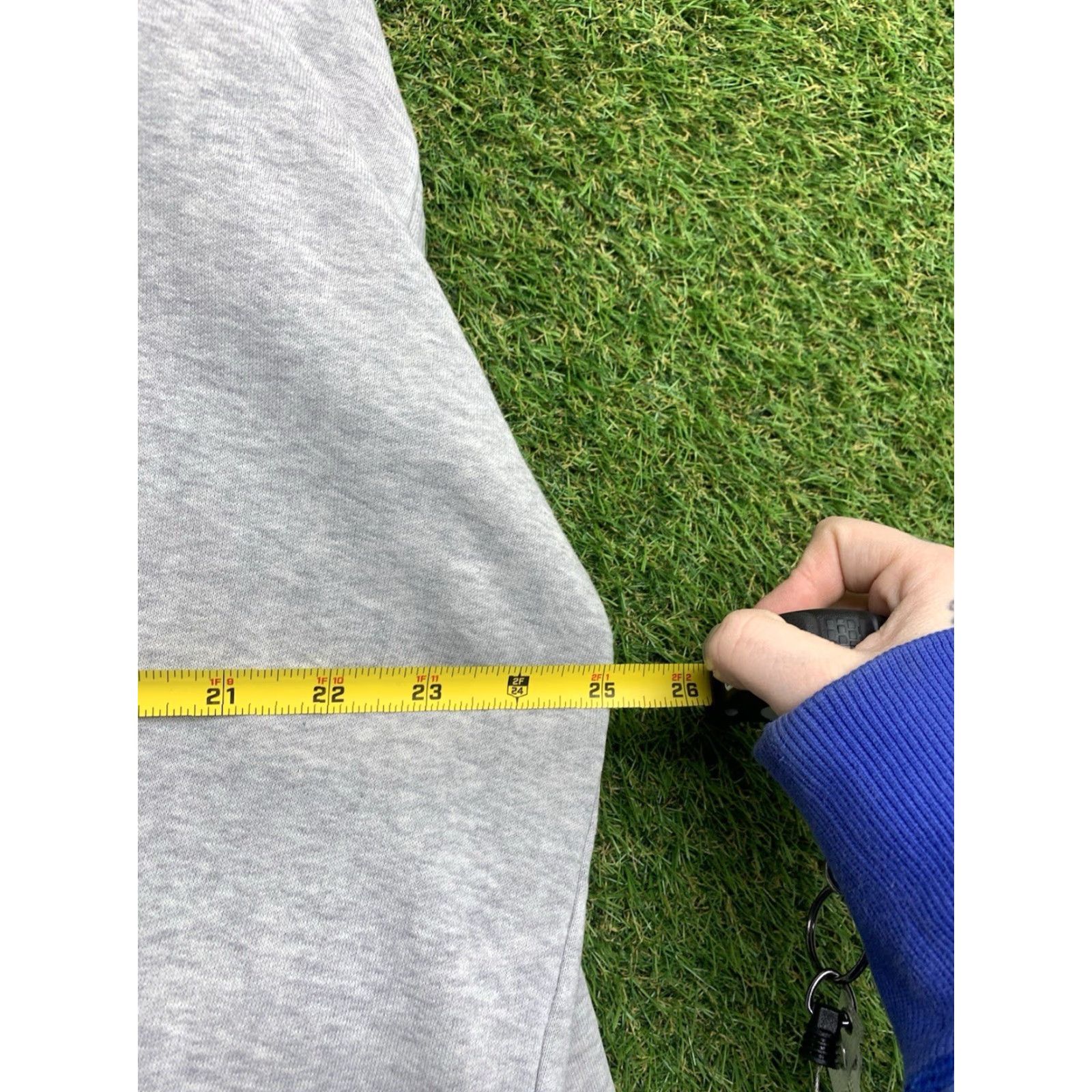 Nike VINTAGE Nike Hoodie Men’s XL Center Swoosh Spellout Gray Sweatshirt 90s USA Nike Sportswear Mens XL Gray Size US XL / EU 56 / 4 - 6 Thumbnail