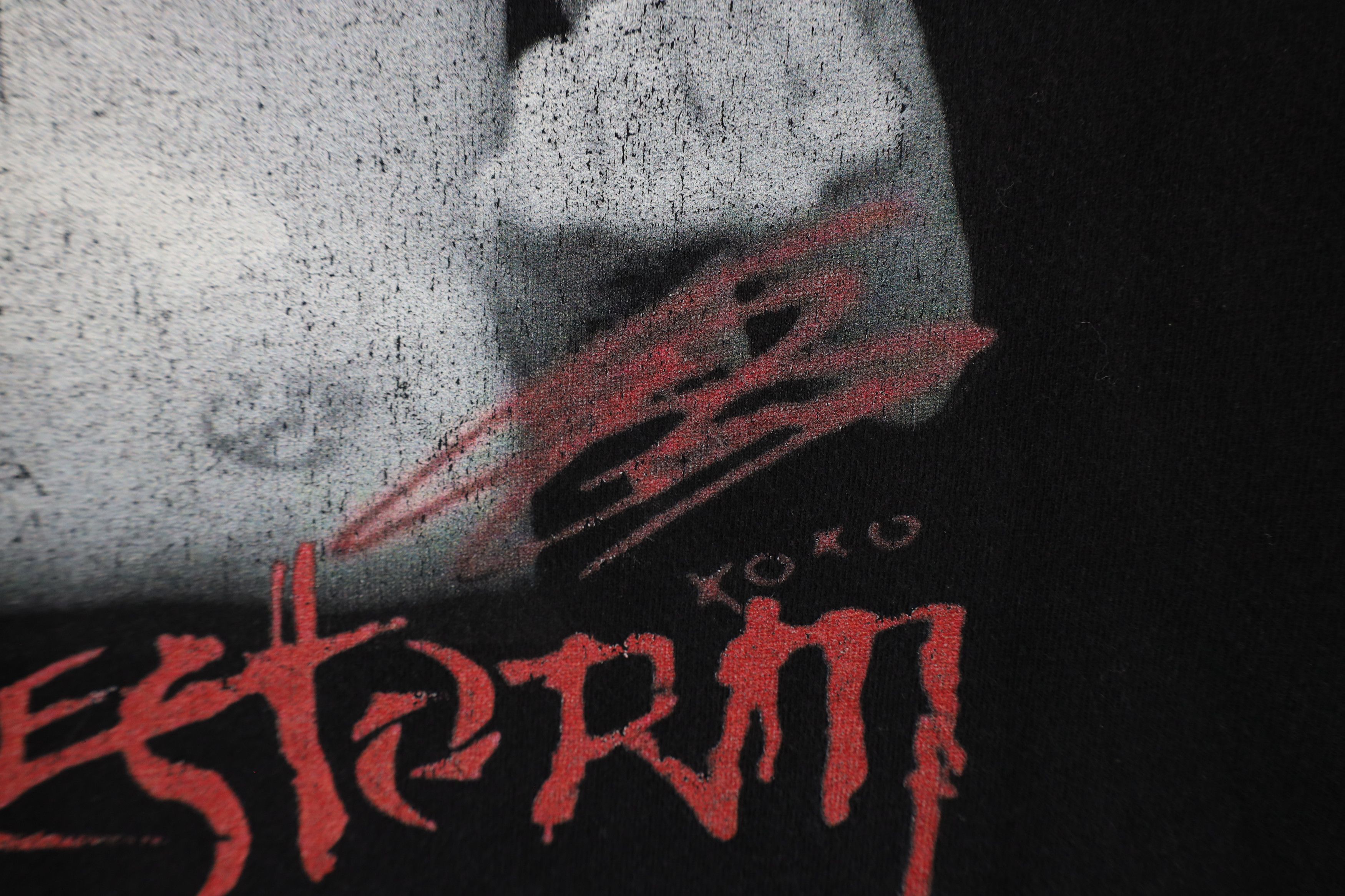 Vintage Vintage Streetwear Spell Out Halestorm Band T-Shirt Black Size US L / EU 52-54 / 3 - 5 Thumbnail