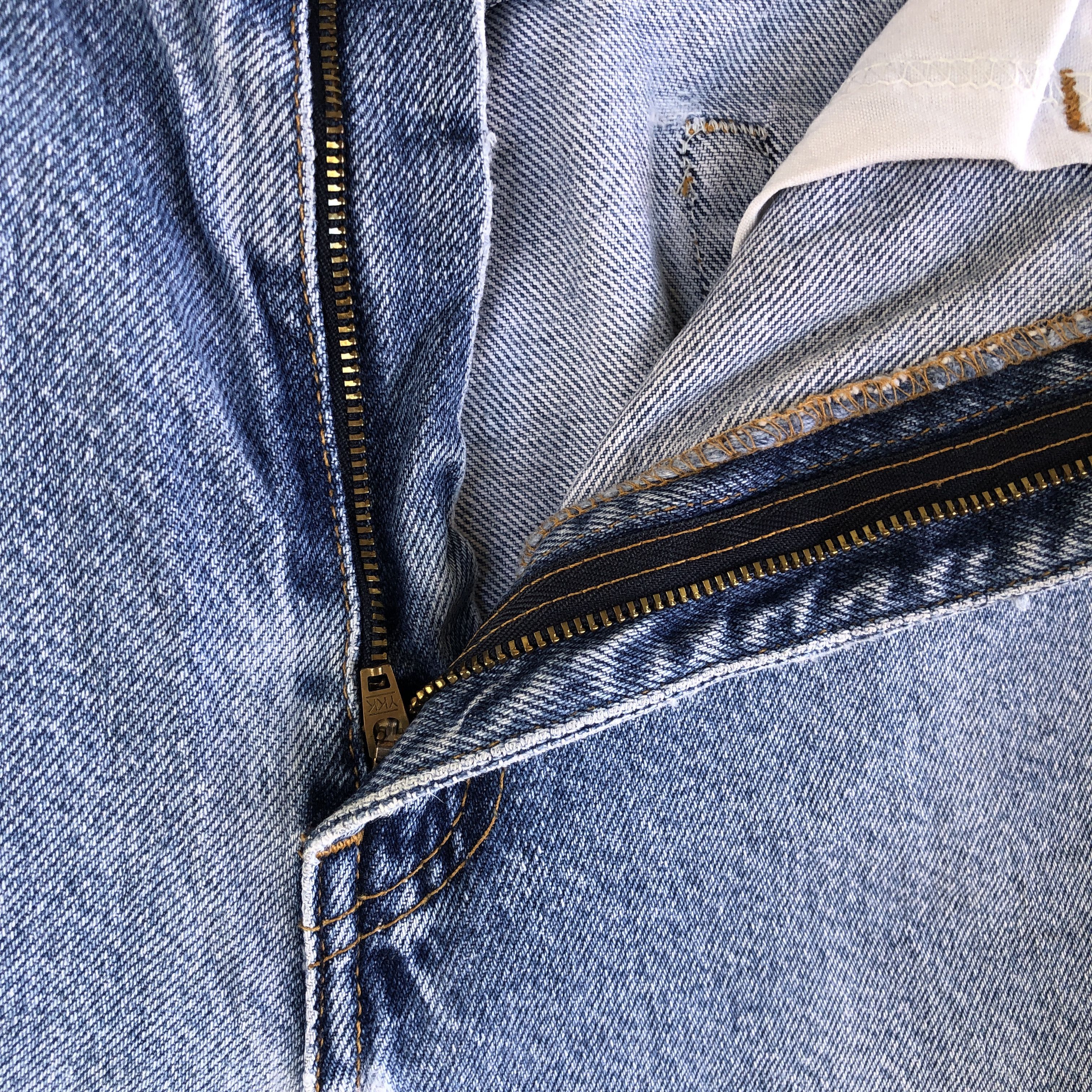 Levi's Vintage Levis 505 Distressed Blue Wash Jeans Levi's Denim Size US 32 / EU 48 - 7 Thumbnail