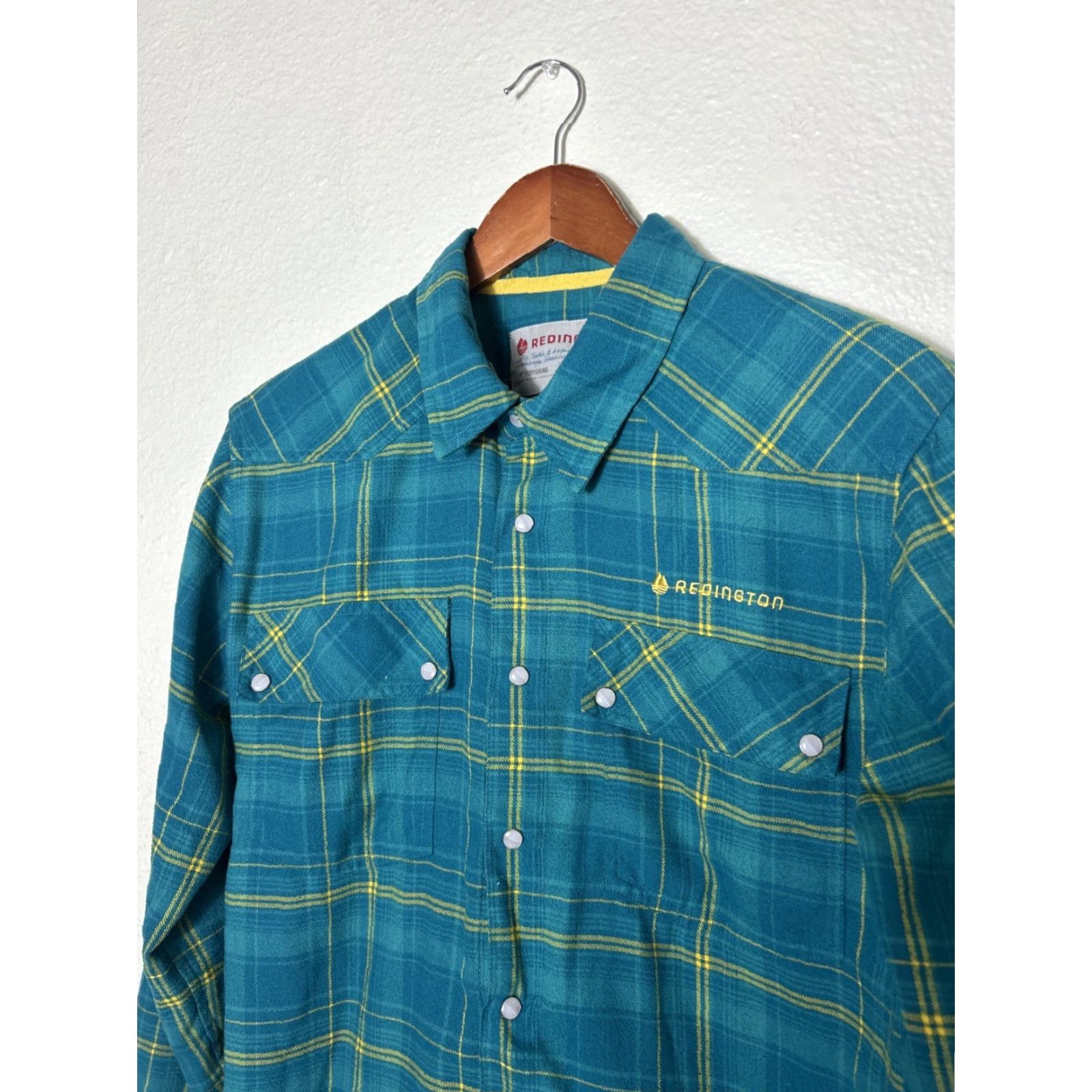 Vintage Redington Fly Fishing Mens Medium Green Plaid Pearl Snap Flannel Shirt User: Redington Fly Fishing Mens Medium Green Plaid Pearl Snap Flannel Shirt Size US M / EU 48-50 / 2 - 3 Thumbnail