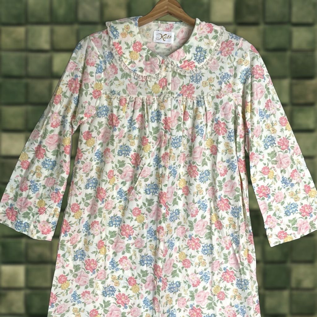 Vintage VINTAGE Katz Nightgown Small Floral Flannel Roses Coat Ruffle Lace 70s Size ONE SIZE - 1 Thumbnail