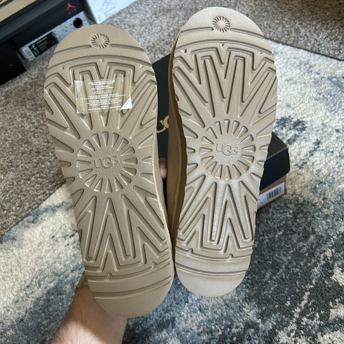 Ugg UGG TASMAN SLiPPERS CREAM SUEDE SANTORiNi SAND GREECE iTALY Size US 10 / EU 43 - 11 Thumbnail