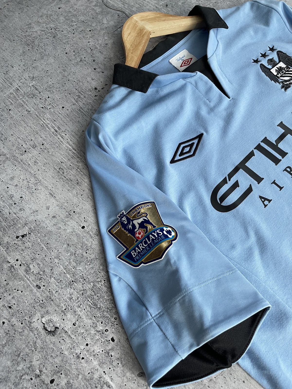 Umbro Umbro De Jong Manchester City 2012/2013 Authentic Jersey Size US M / EU 48-50 / 2 - 15 Thumbnail