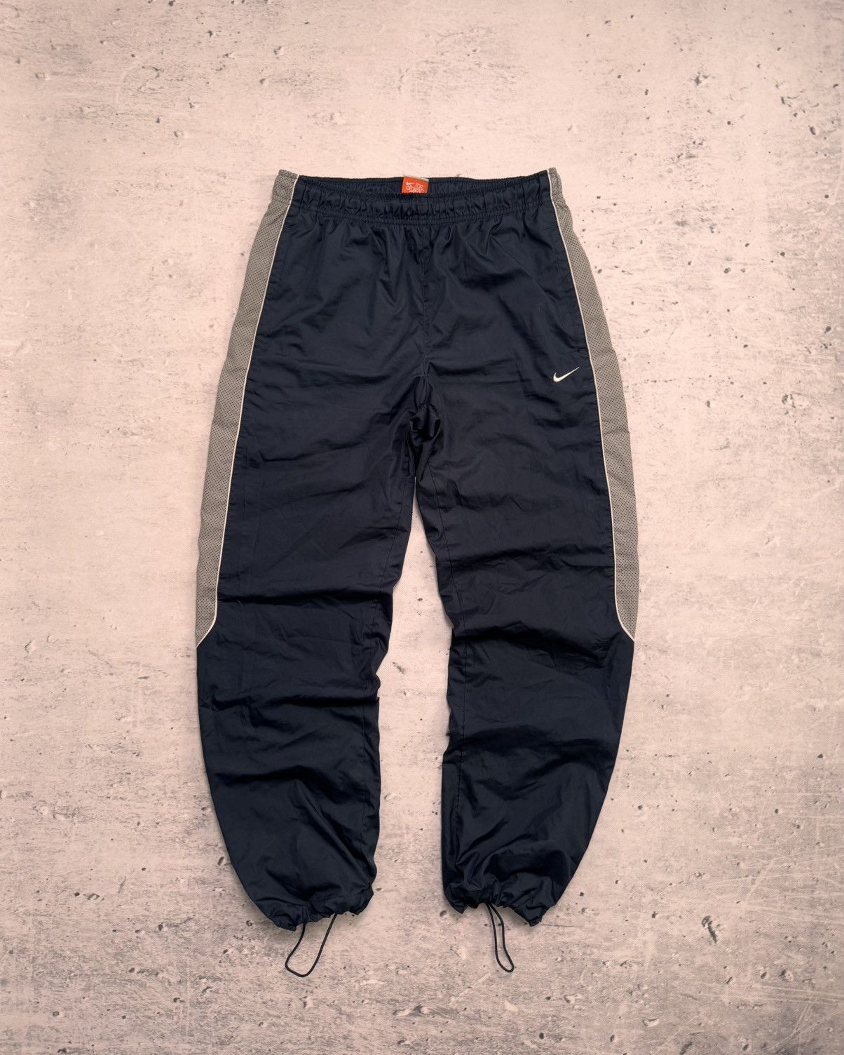 Nike × Vintage NIKE VINTAGE BASIC LOGO OVERSIZE BAGGY PANTS Size US 32 / EU 48 - 1 Thumbnail
