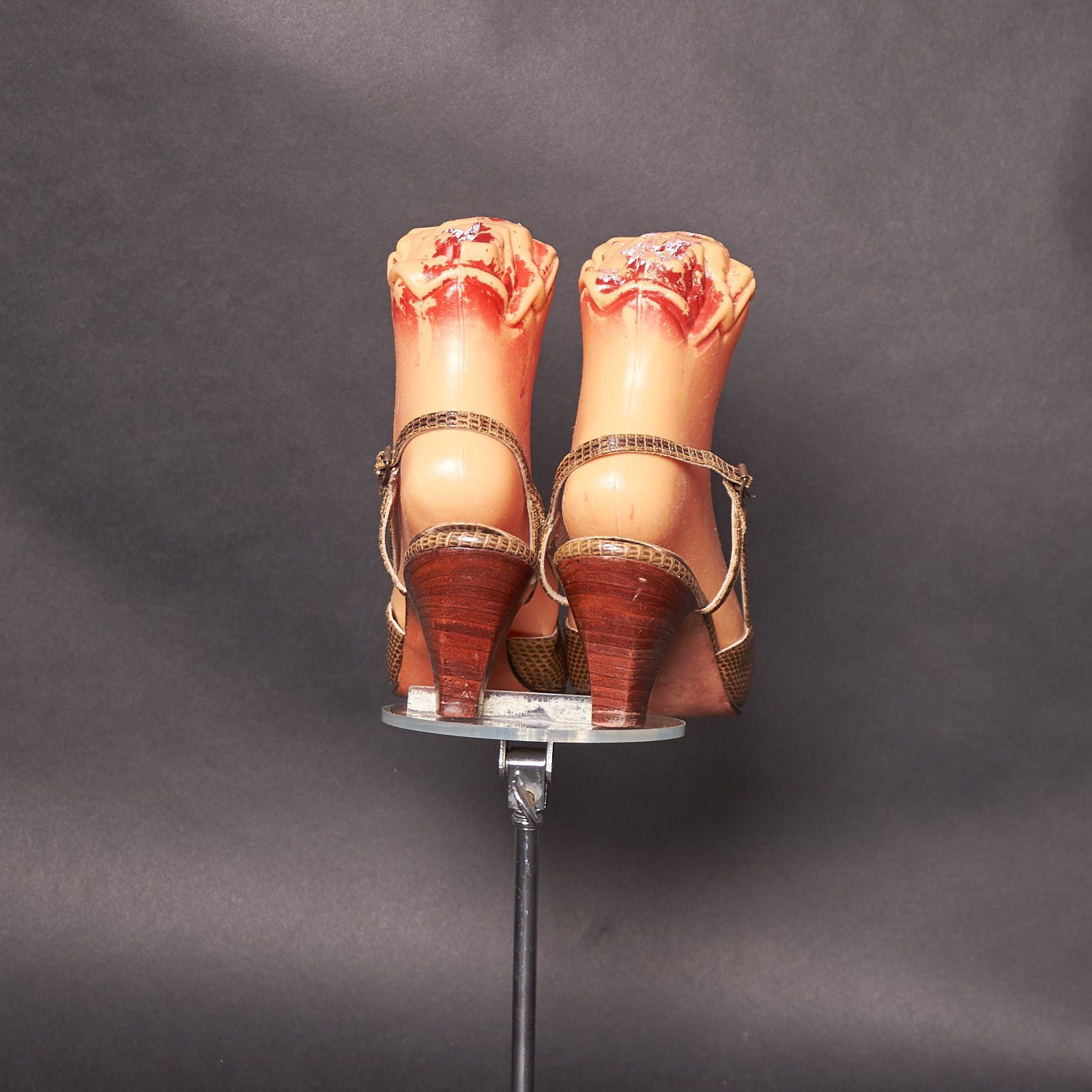 Vintage 1960s Tan Pressed Leather Slingbacks Low Heels Shoes Size US 6 / IT 36 - 4 Thumbnail