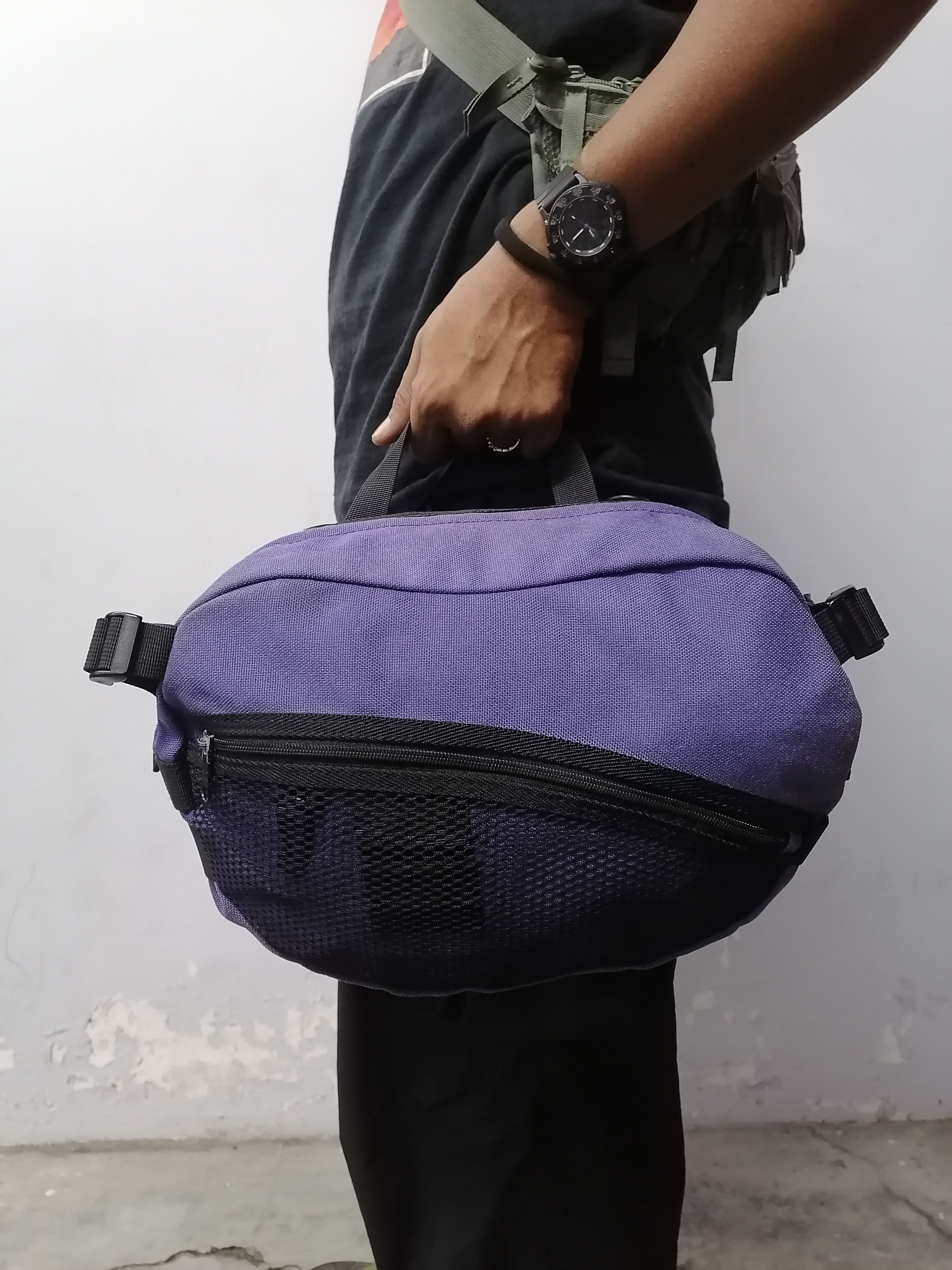 Issey Miyake × Vintage Vintage Issey Miyake Men Waist / Crossbody Bag Size ONE SIZE - 5 Thumbnail
