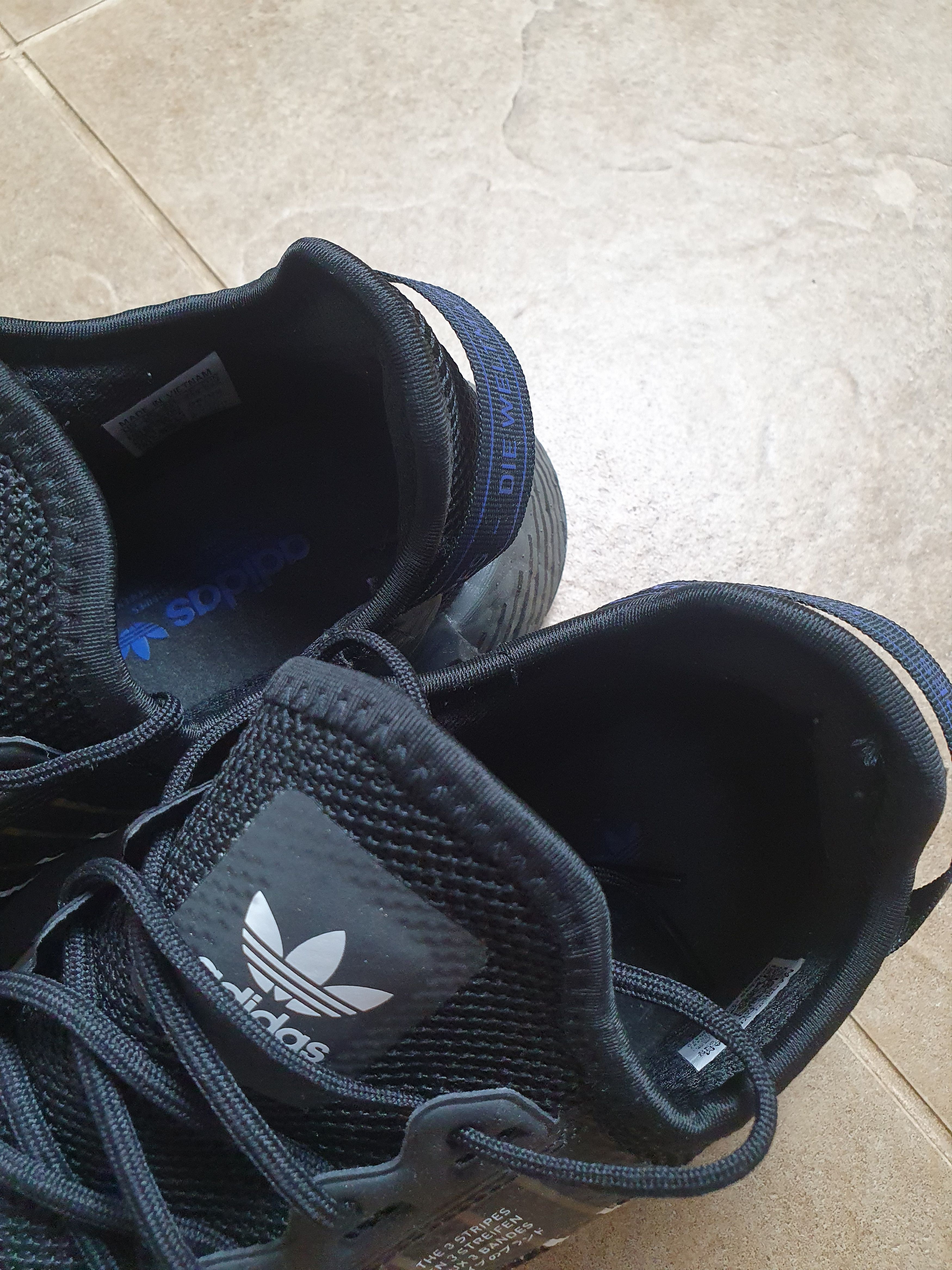 Adidas Adidas NMD R1 V2 Black White women's shoes for sports Size 6 Size US 6 / IT 36 - 10 Thumbnail