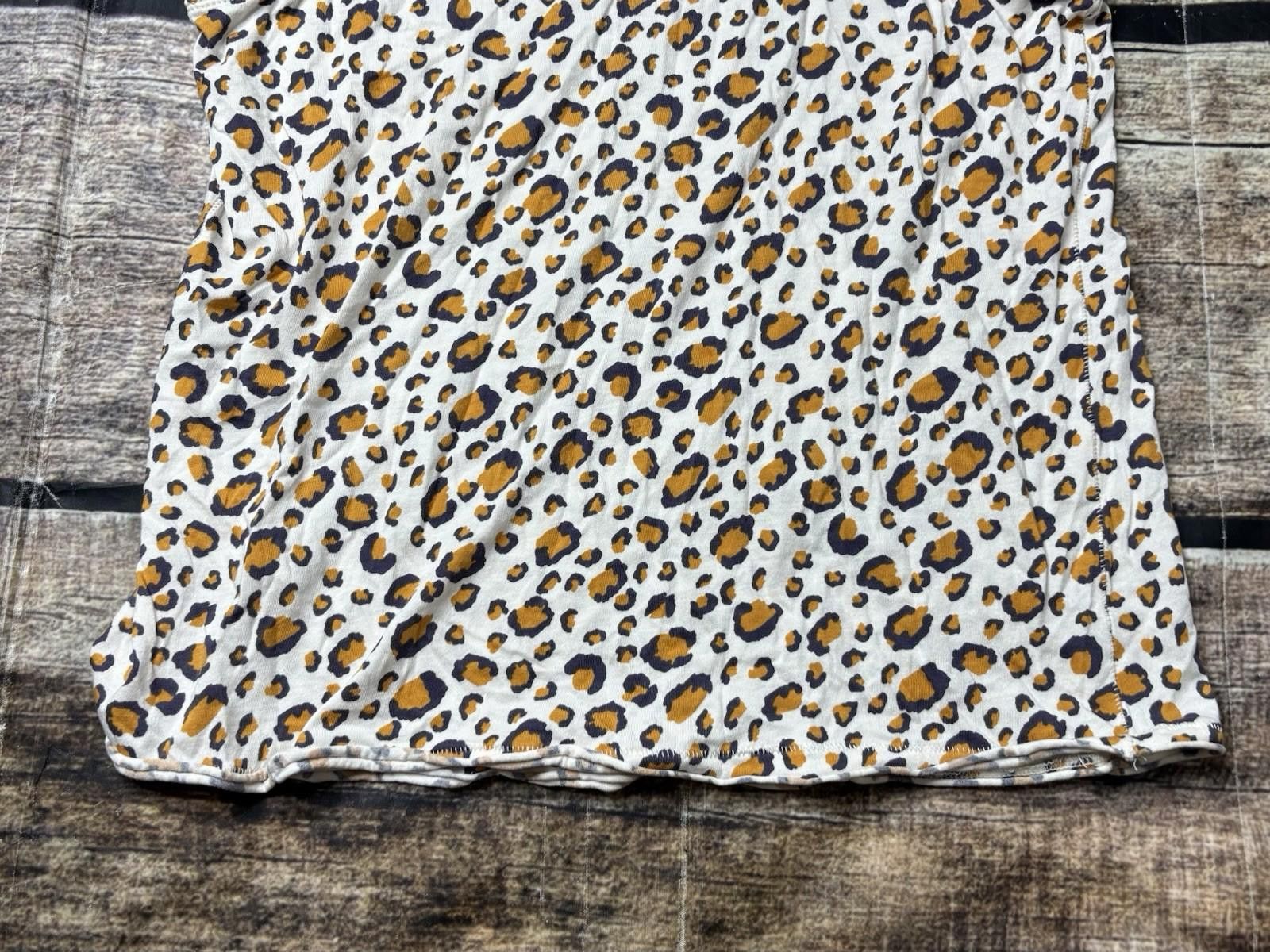 Anthropologie Maeve Anthropologie Top Women's Small Leopard Flutter Sleeve Size S / US 4 / IT 40 - 7 Thumbnail